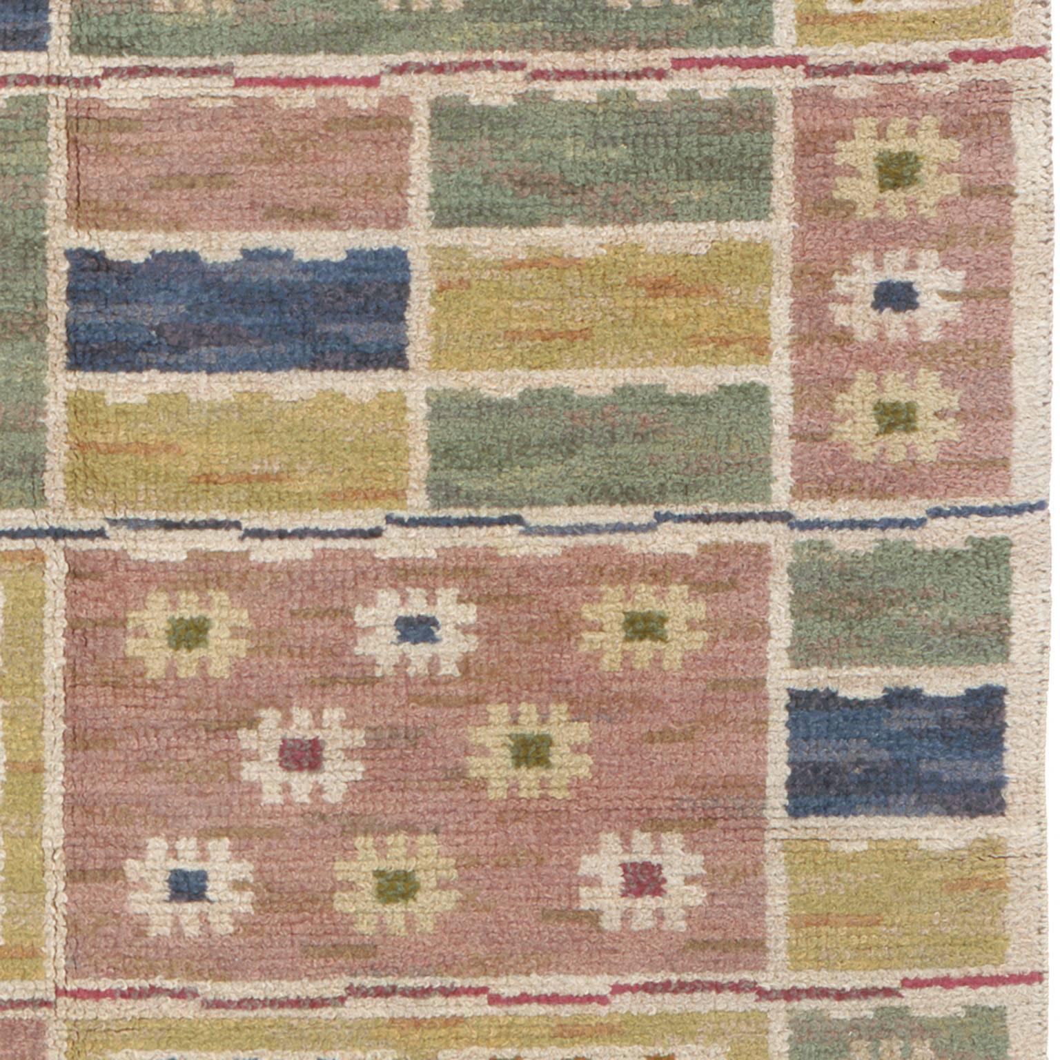 Mid-20th Century Swedish Pile Carpet by Märta Måås-Fjetterström For Sale 1