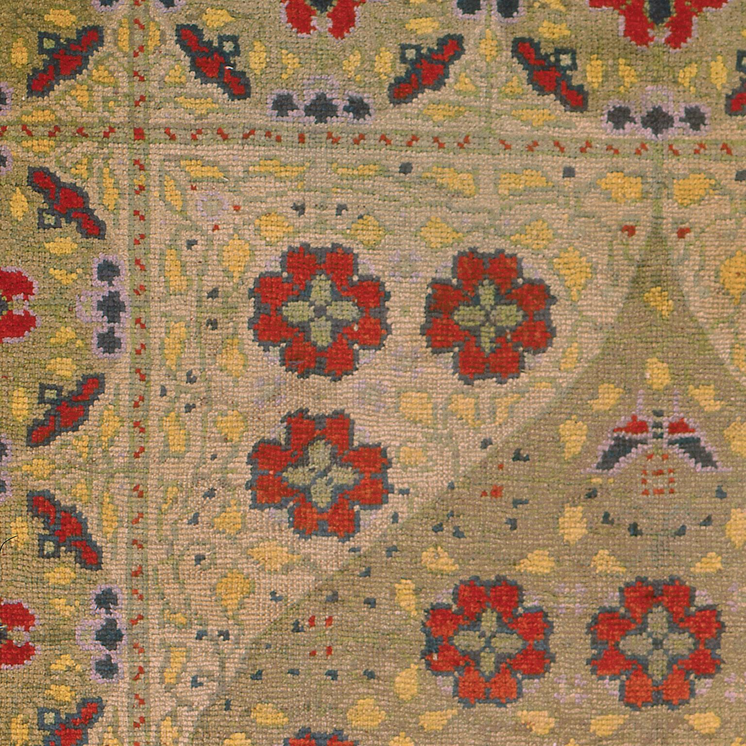 Early 20th Century Swedish Pile Carpet In Fair Condition For Sale In New York, NY