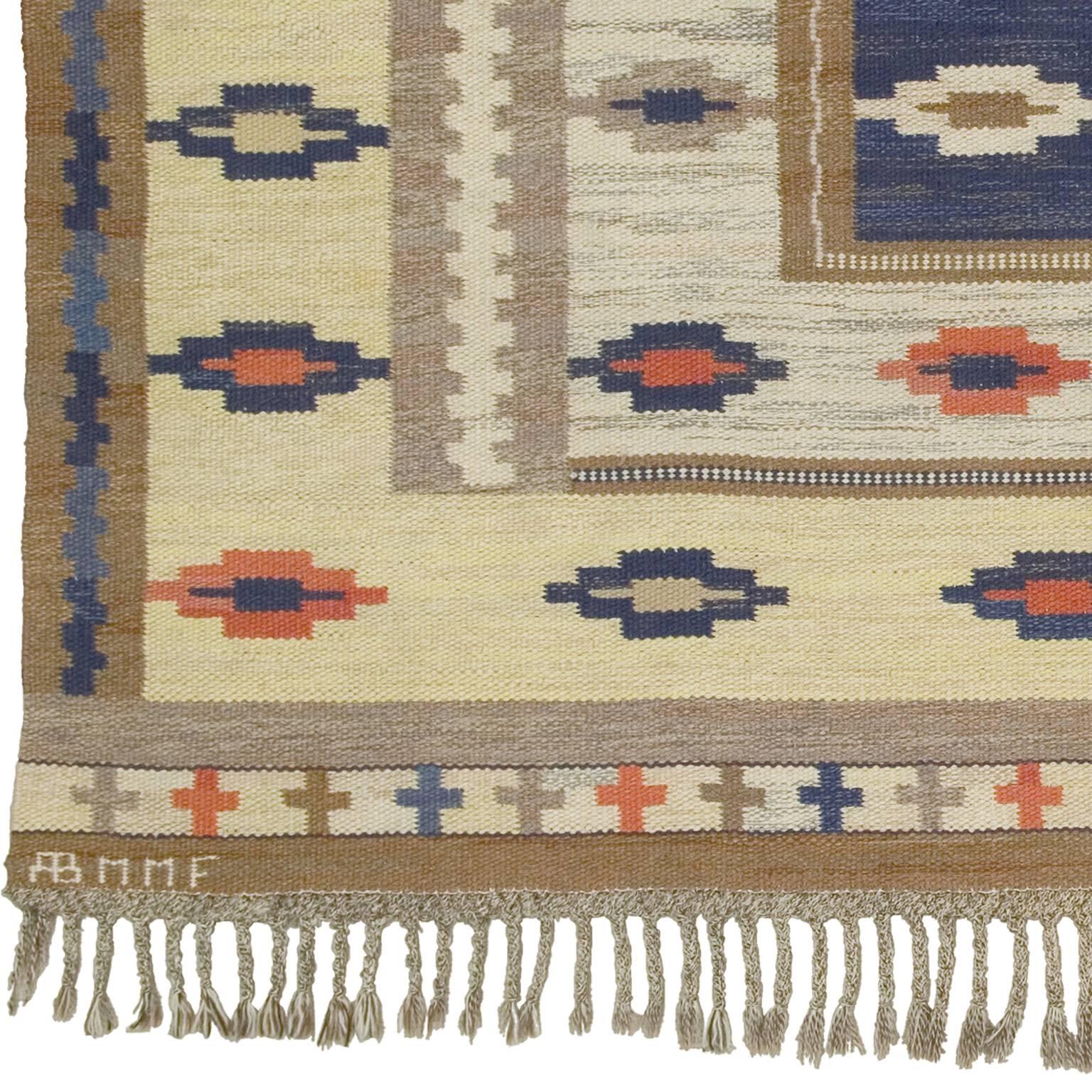 Tapis suédois à tissage plat du milieu du 20e siècle. 