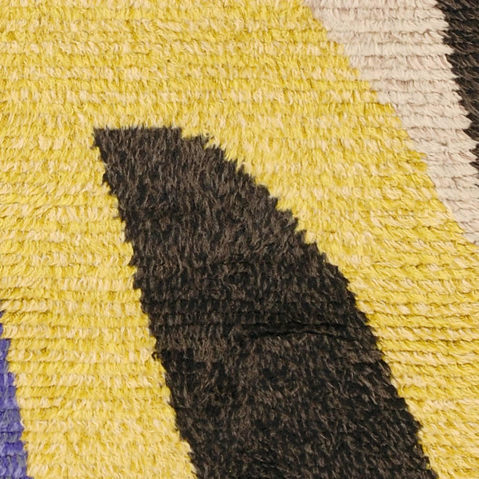 Mid-20th Century Swedish Rya Carpet In Good Condition For Sale In New York, NY