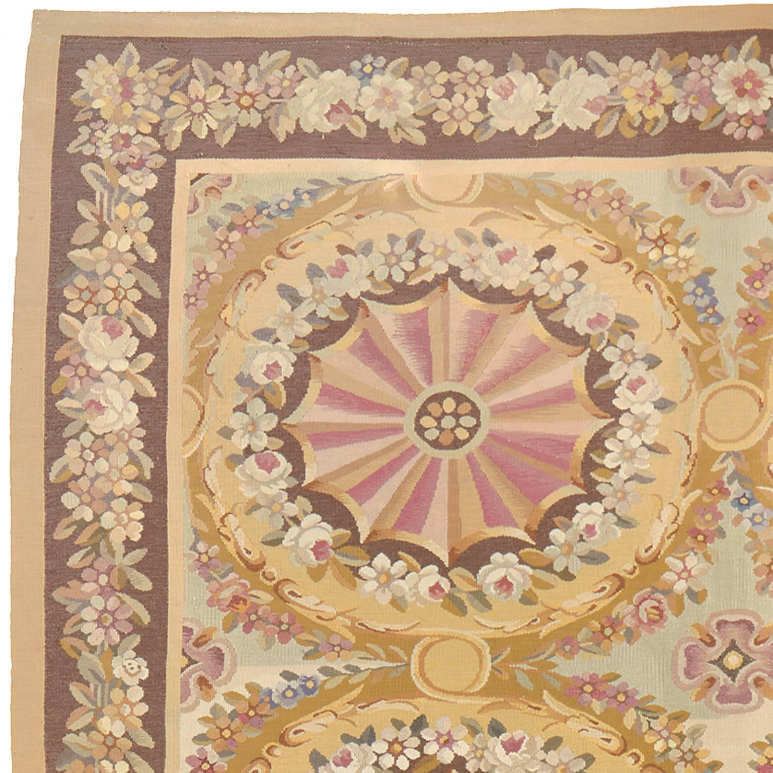 Tappeto Aubusson dei primi del Novecento, stile Directoire.