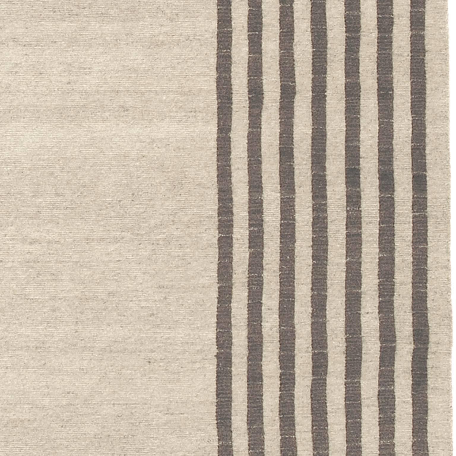 Hand-Woven Contemporary 'Deco Border' Carpet