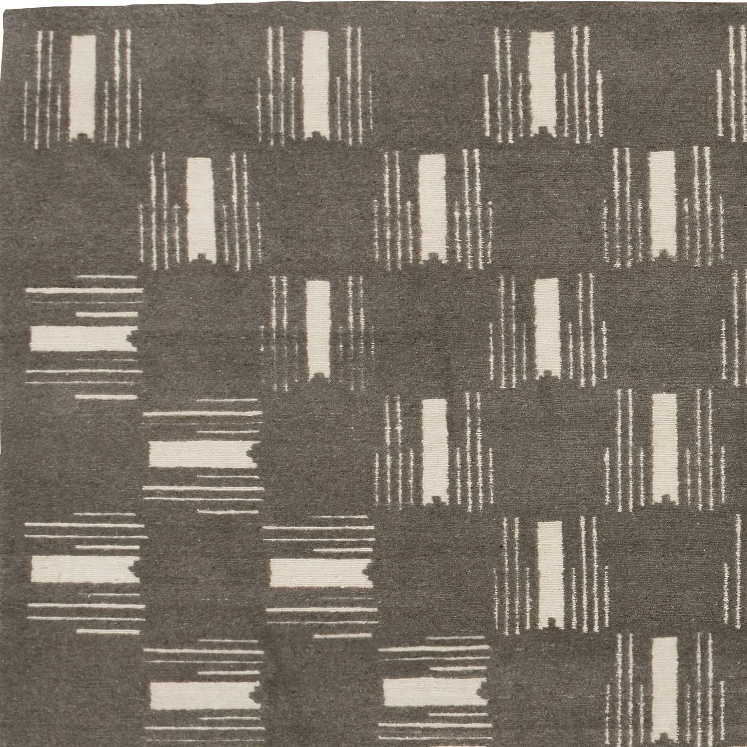 Hand-Woven Contemporary 'Frank' Carpet
