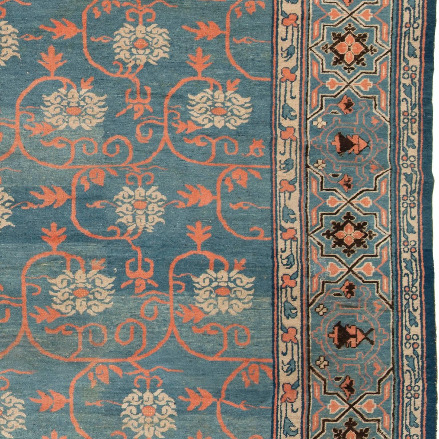 Hand-Woven 19th Century Chinese Carpet For Sale