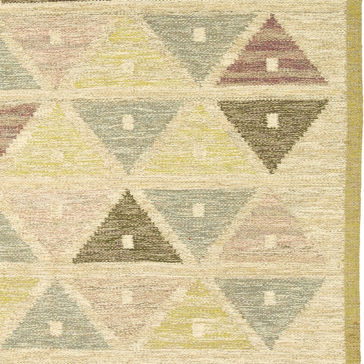Alfombra sueca de tejido plano de mediados del siglo XX de Sigvard Bernadotte Tejido a mano en venta