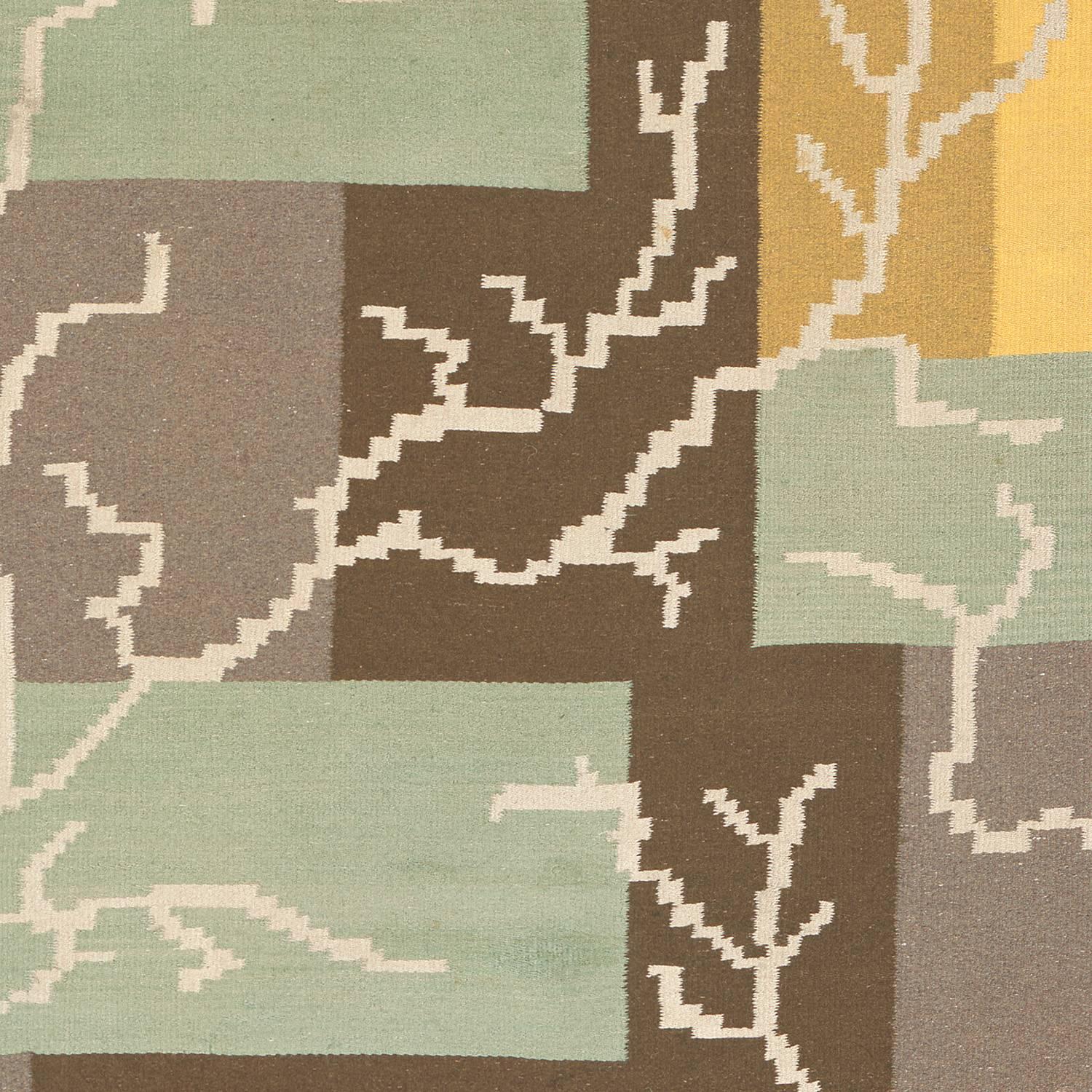 Finnischer Flachgewebeteppich aus der Mitte des 20. Jahrhunderts im Zustand „Hervorragend“ im Angebot in New York, NY