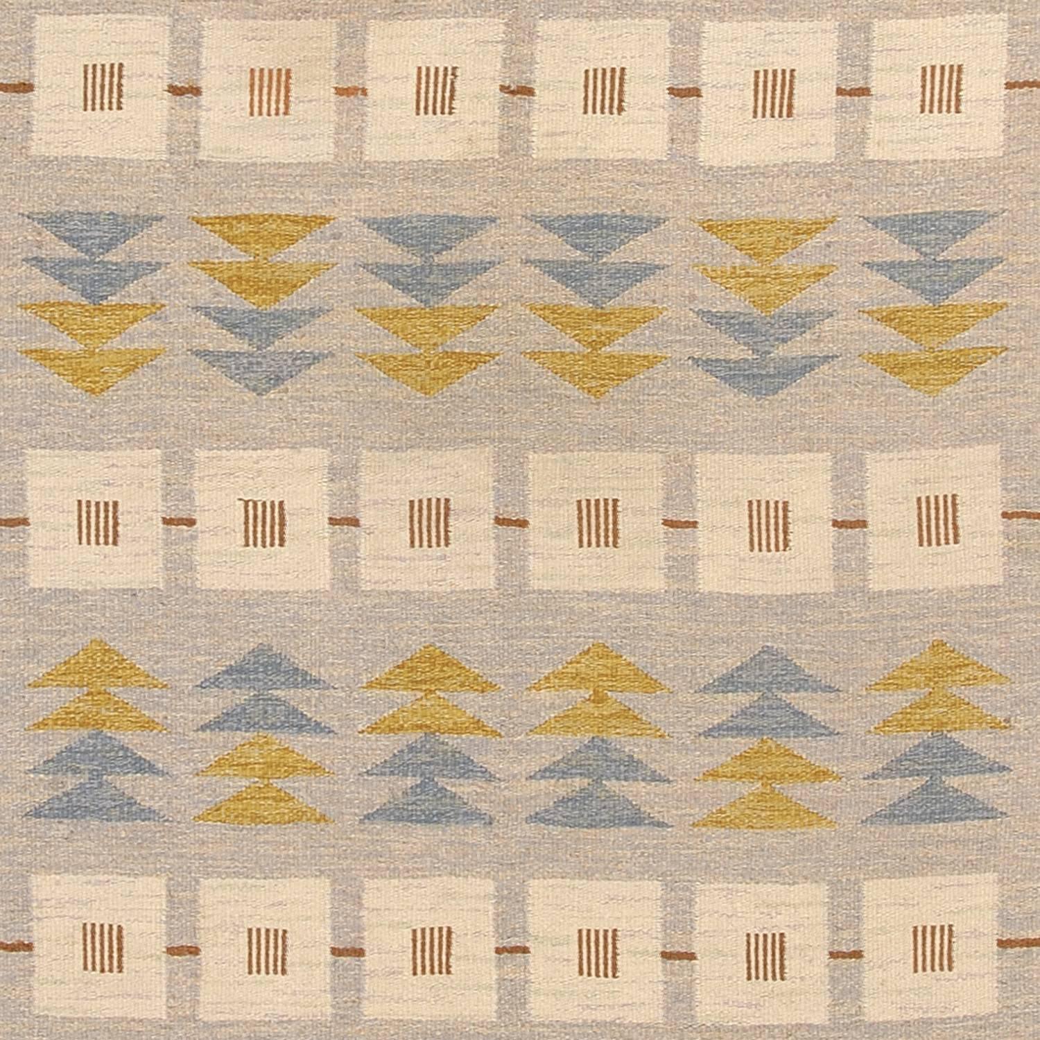 Hand-Woven 20th Century Swedish Flat-Weave Carpet For Sale