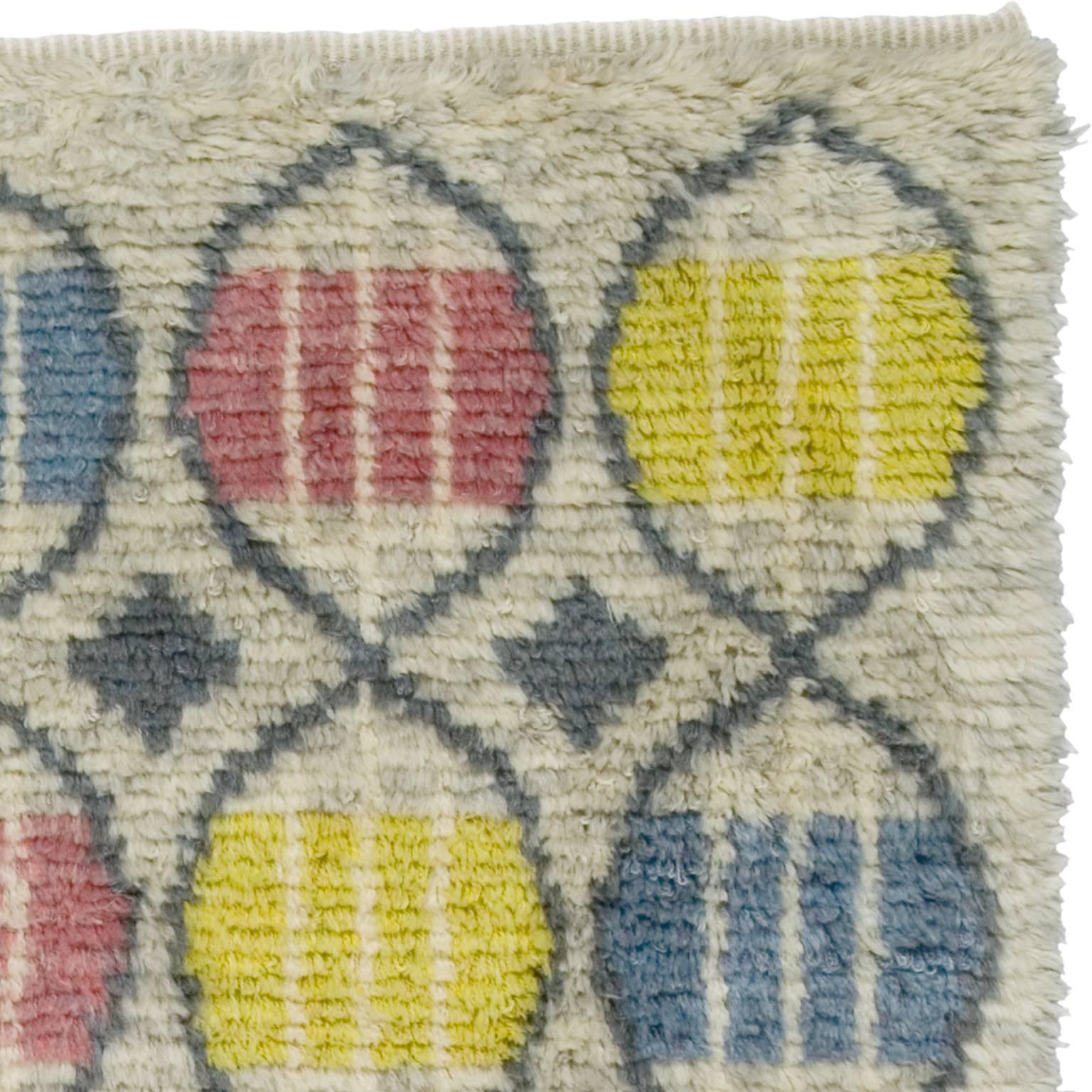 Swedish Rya technique carpet.
Sweden Mid-20th Century
handwoven
7'6