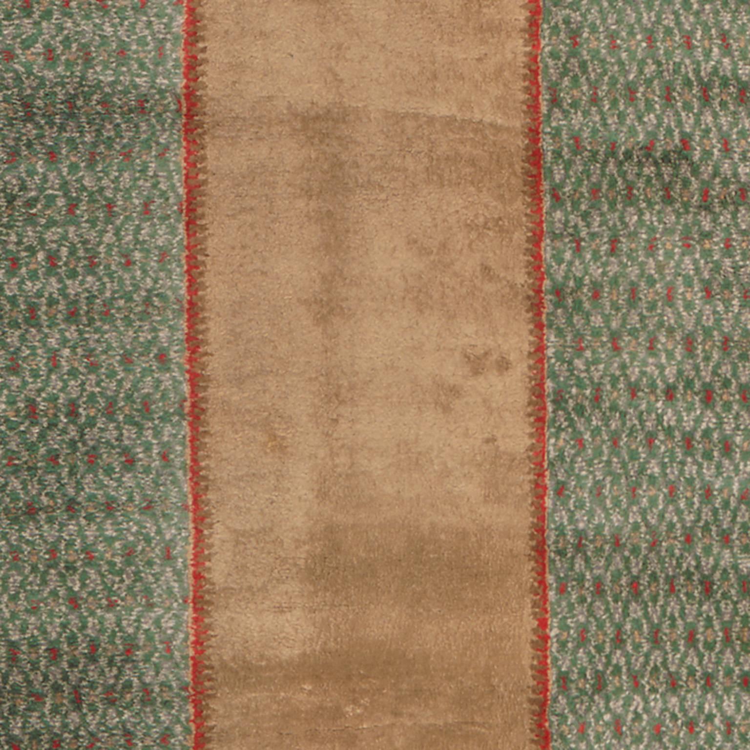 Antique Art Deco Savonnerie carpet
France ca. 1925