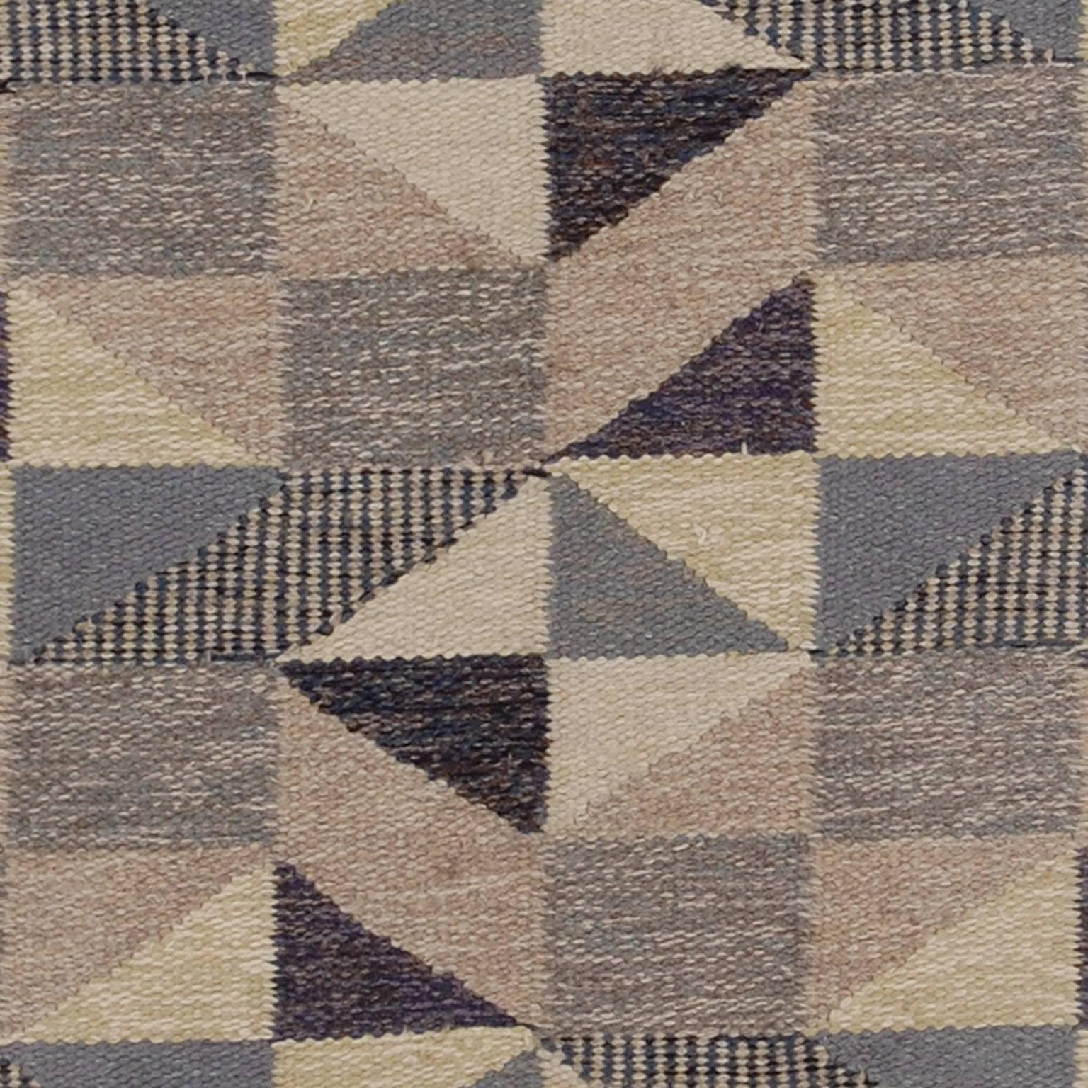 Hand-Woven 20th Century Swedish Flat-Weave Carpet For Sale