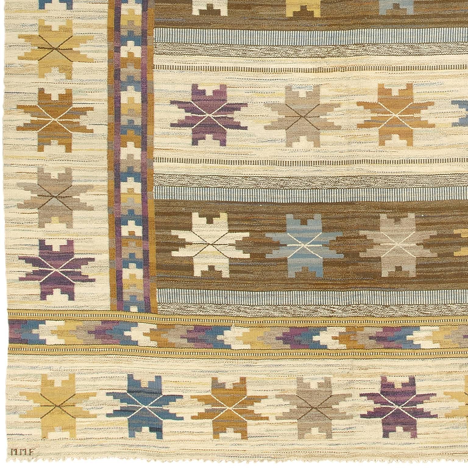 Swedish flat-weave rug by Märta Måås-Fjetterström,
Sweden, circa 1918.
Handwoven.