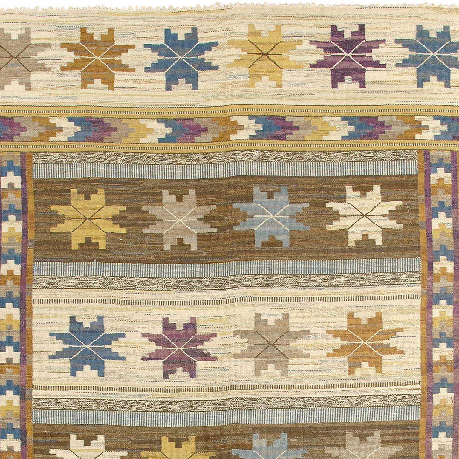 Swedish Flat-Weave Rug by Märta Måås-fjetterström In Excellent Condition For Sale In New York, NY