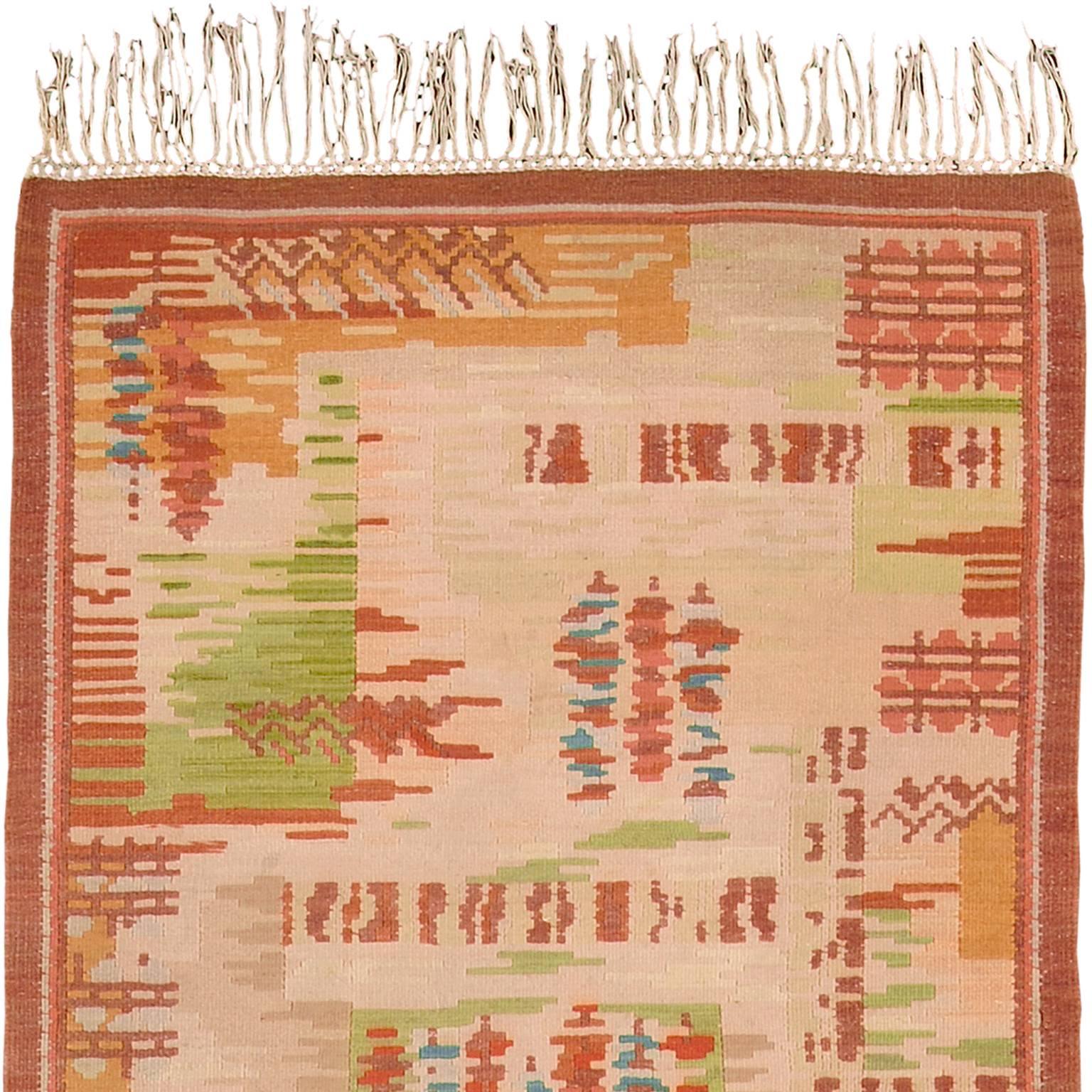 Mid-20th Century Swedish Kilim Rug In Excellent Condition For Sale In New York, NY