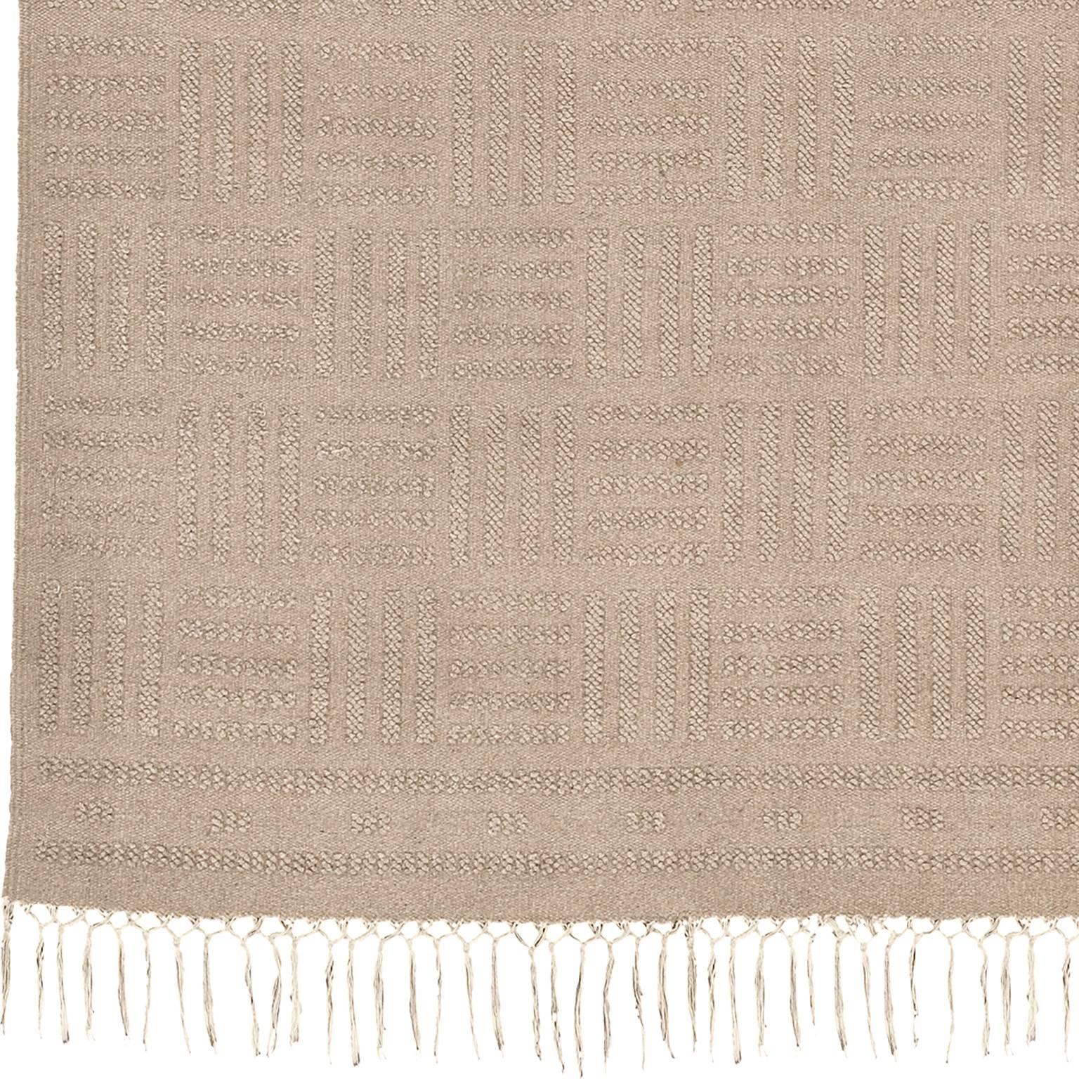 Mid-20th century Finnish flat-weave rug
Finland, circa 1930.
Flat-weave and loop technique.
Handwoven.