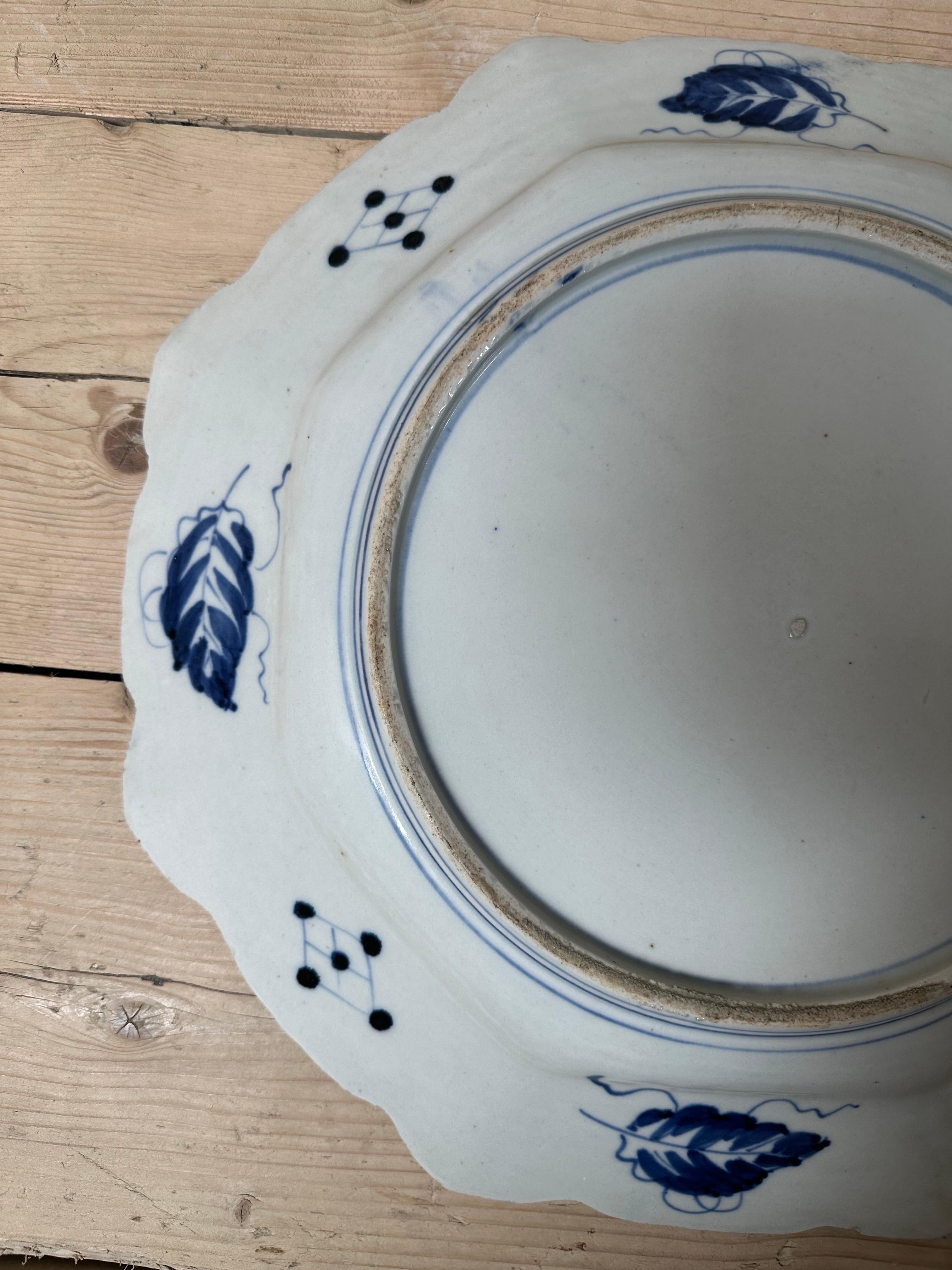 Assiette octogonale japonaise Imari Porcelain, peinte à la main, époque Meiji en vente 11