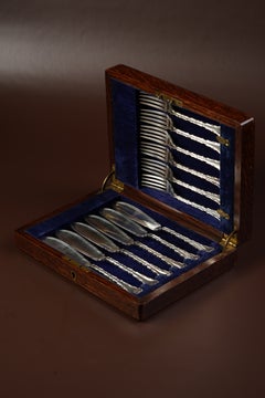 Vintage Cased Mahogany Wooden Box Fish Fork and Knives 12 piece, Cutlery Set
