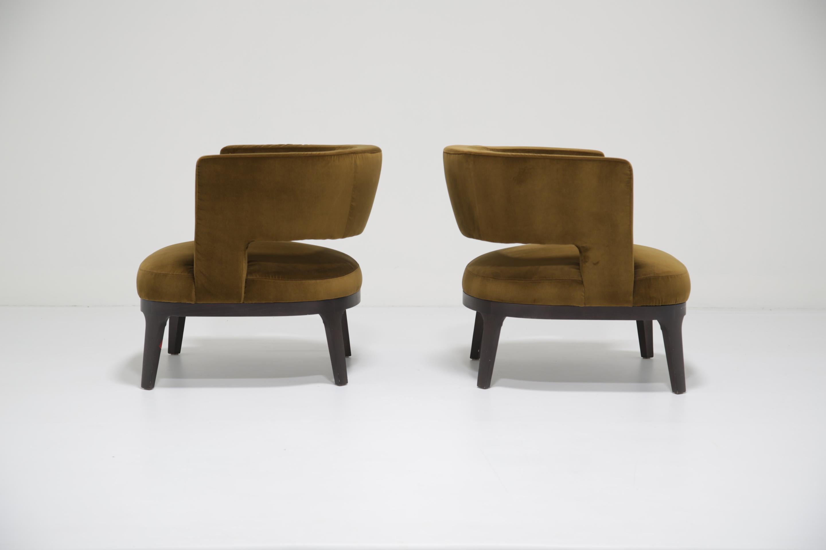 Coppia di poltrone moderne in velluto verde oliva di Roberto Lazzeroni, Flexform in vendita 3