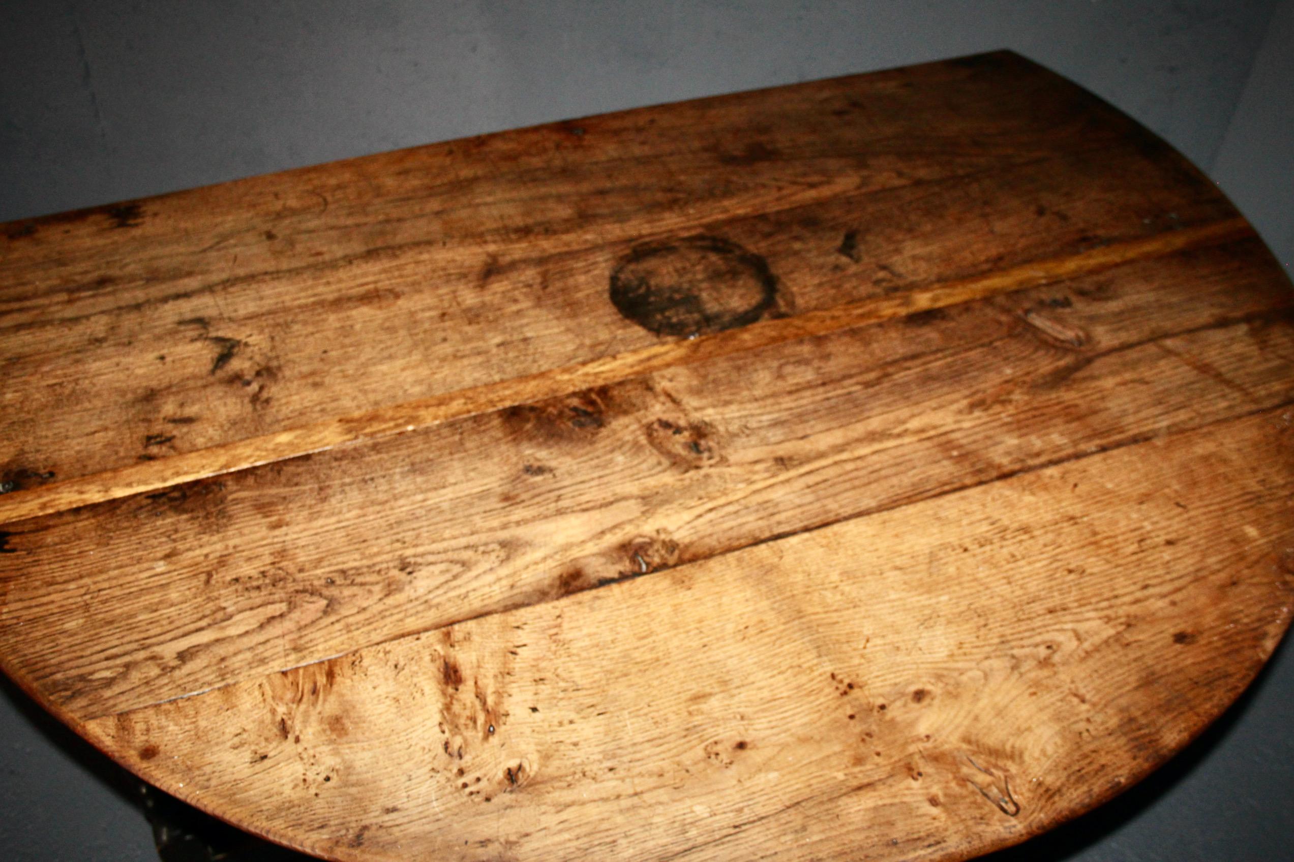 oak table with one drawer and two folding extensions, beautiful patina For Sale 2