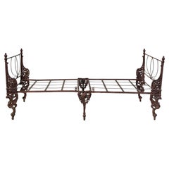Letto francese in ghisa dell'epoca di Napoleone III