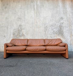 Divano Vico Magistretti Maralunga 40 Maxi per Cassina, Italia