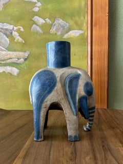 Ceramic vase representing an elephant