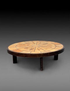 Roger Capron Couchtisch mit Blumenmotiven aus Keramik und Holz