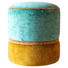 Pouf Artigianale in Velluto Oro e Azzurro di Carlotta Oddone in stile Boho