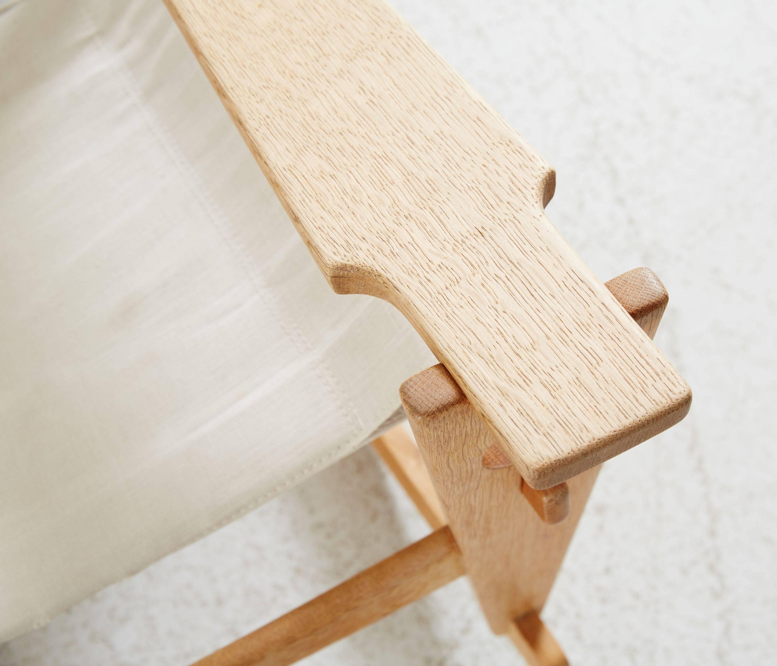 Hans J. Wegner Rocking Chair in Light Oak and Crème Canvas, Denmark, Late 1960s In Good Condition For Sale In Zurich, CH