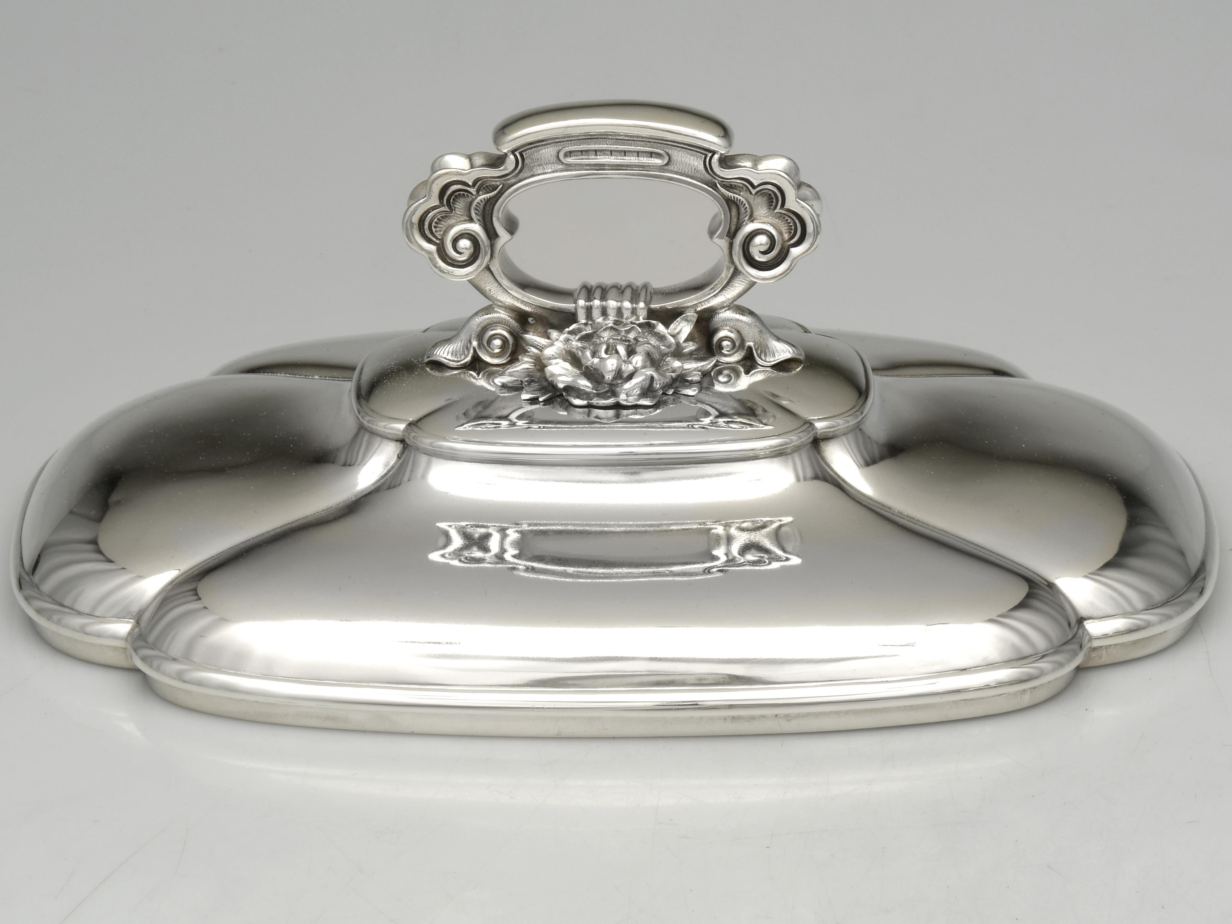 Zuppiera e coperchio in argento 4627 di Tiffany & Co. in vendita 3