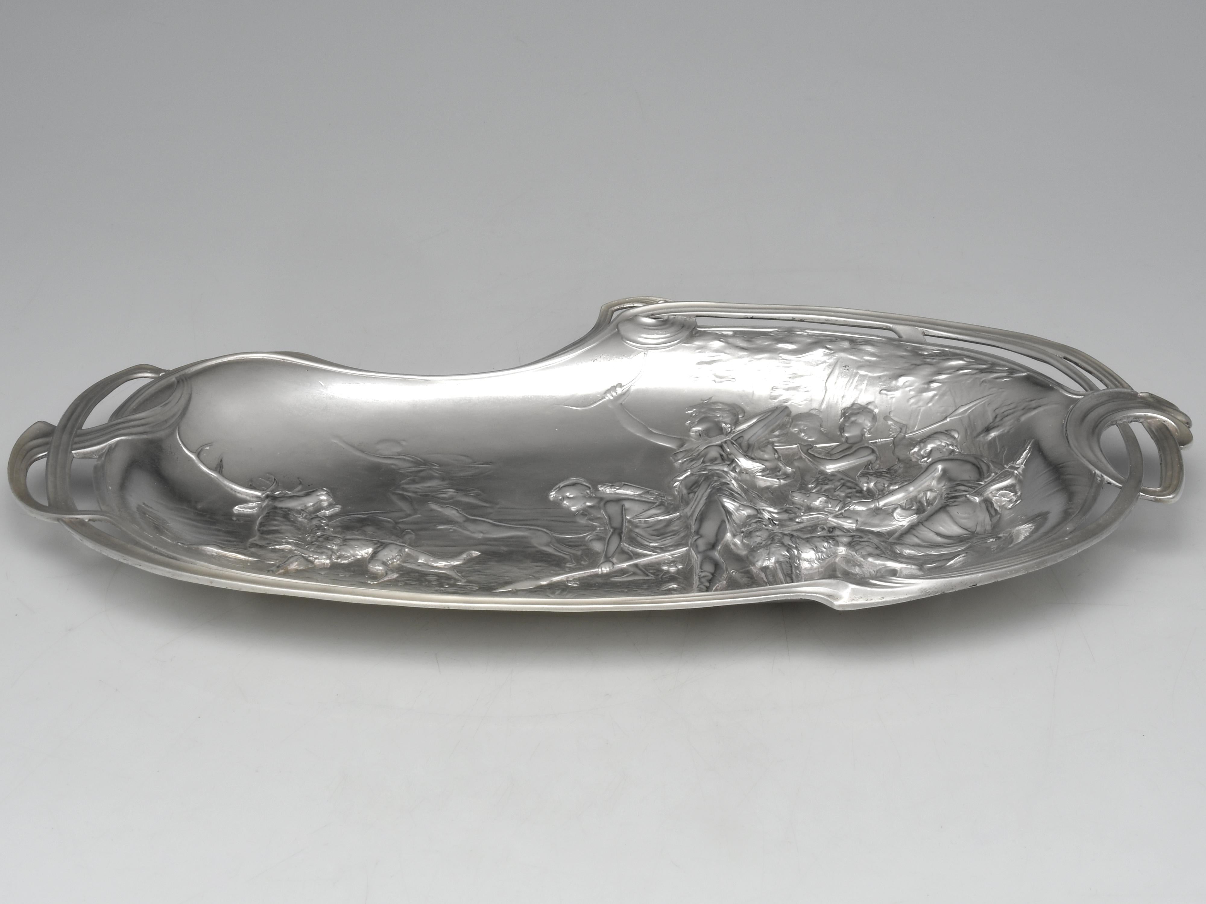 Plaqué argent Plaque murale Art nouveau en métal argenté par WMF en vente