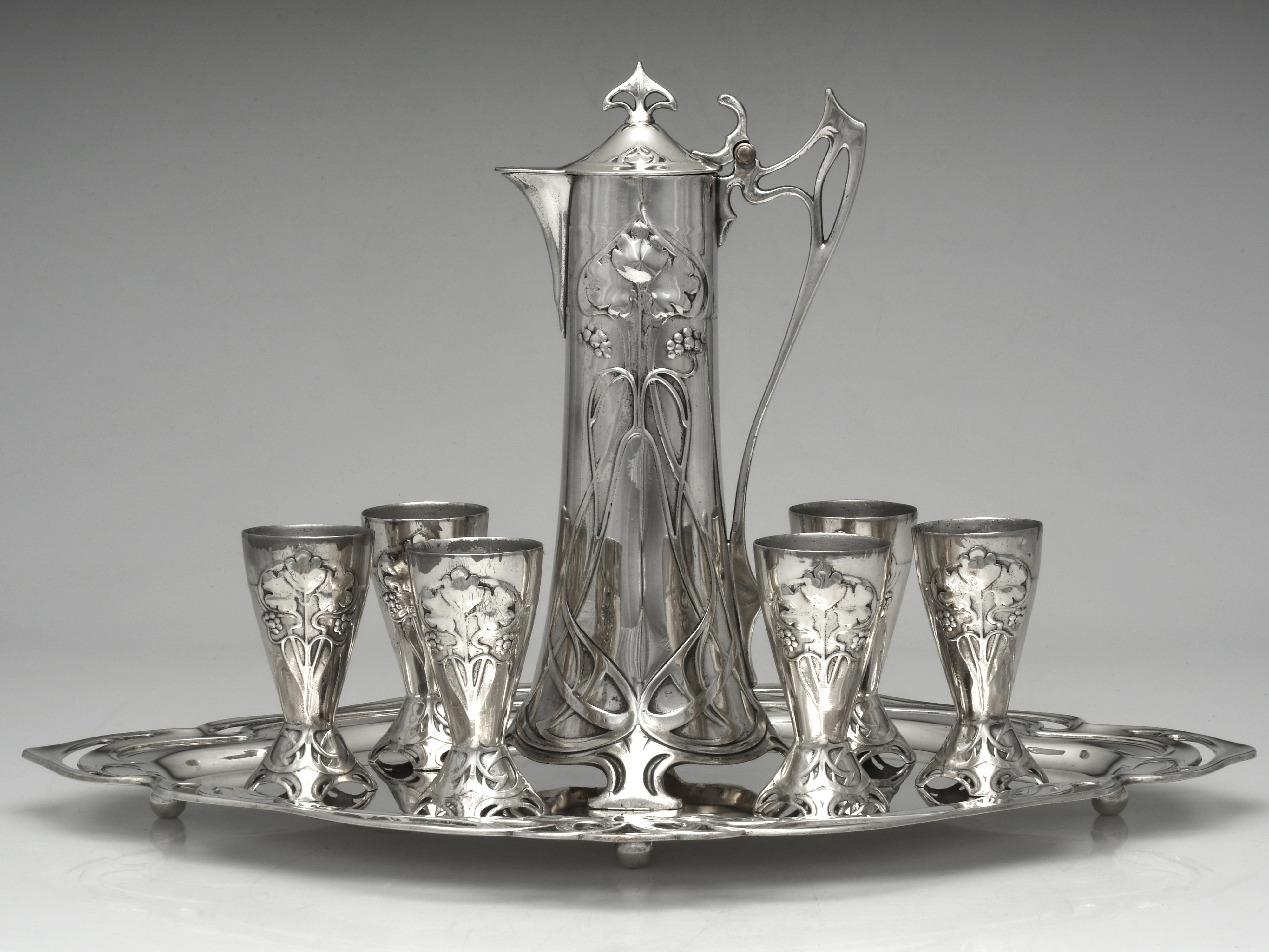 Art nouveau Service de table en argenterie 8 pièces de WMF en vente
