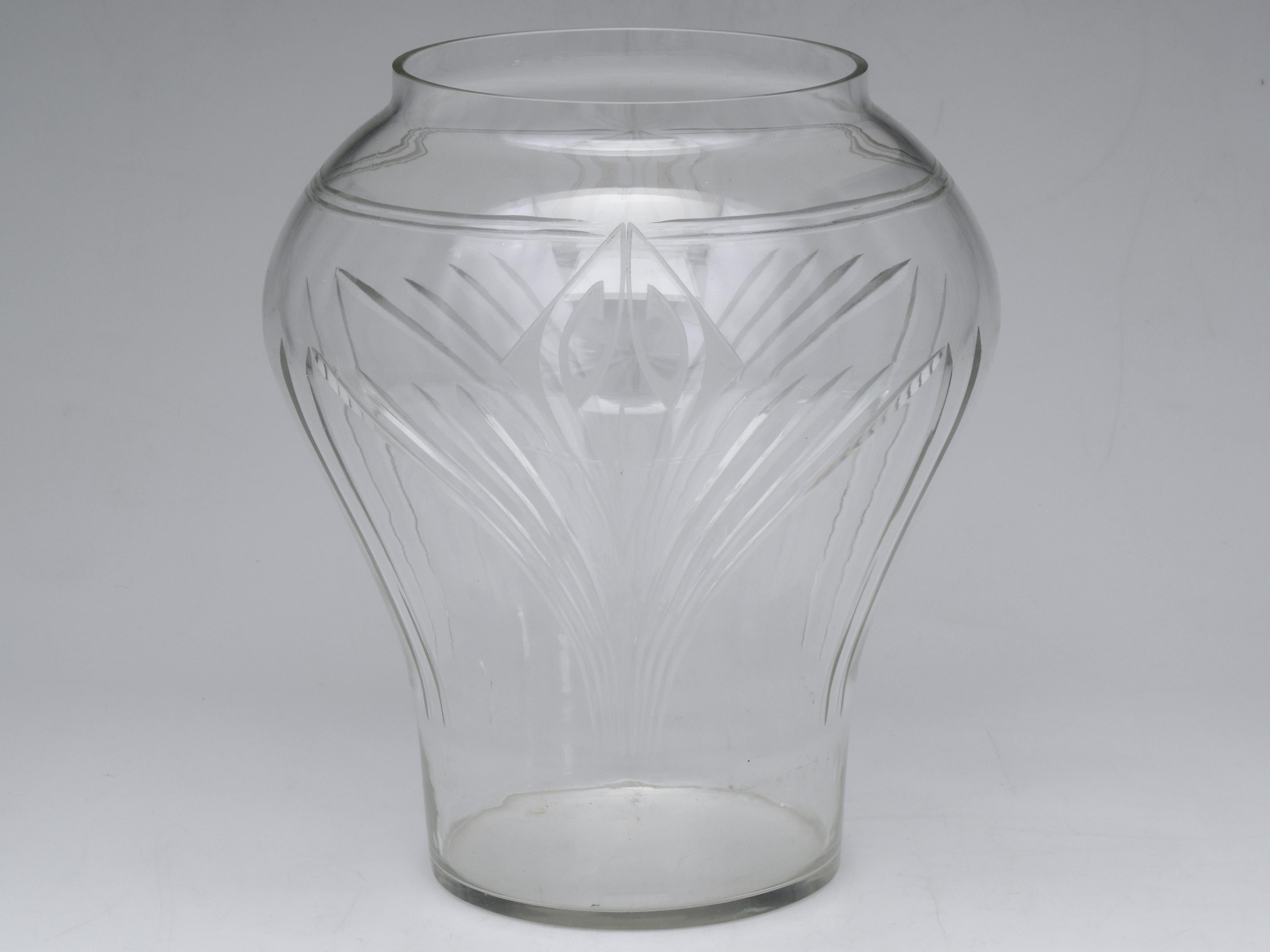 Autre Bol à punch couvert en verre et en métal argenté avec louche Style Art Déco par WMF en vente