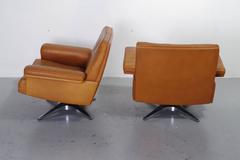 De Sede Ds31 Lowback Swivel Club Chair (one available)