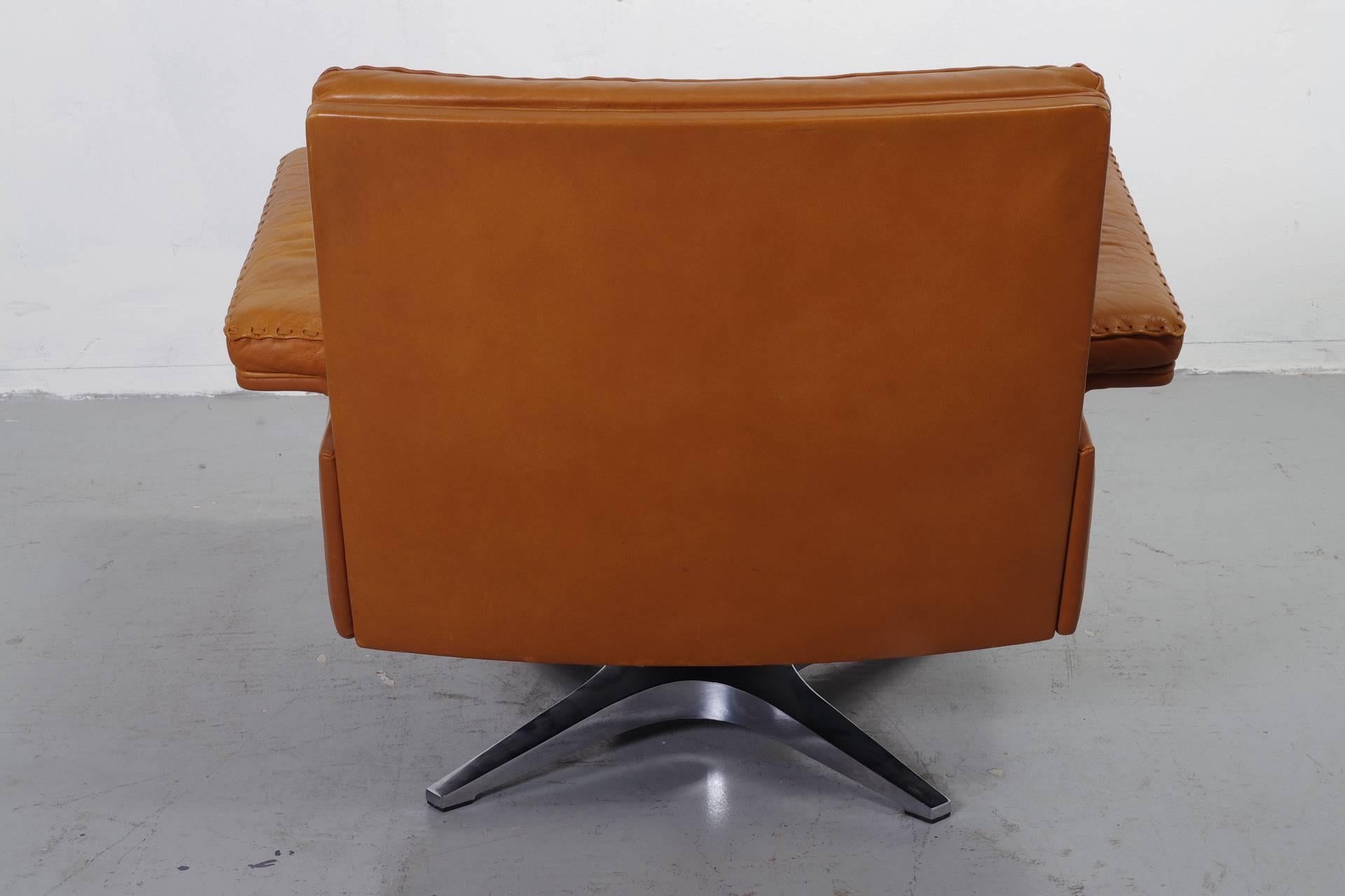 De Sede Ds31 Lowback Swivel Club Chair (one available) In Excellent Condition For Sale In Rotterdam, NL