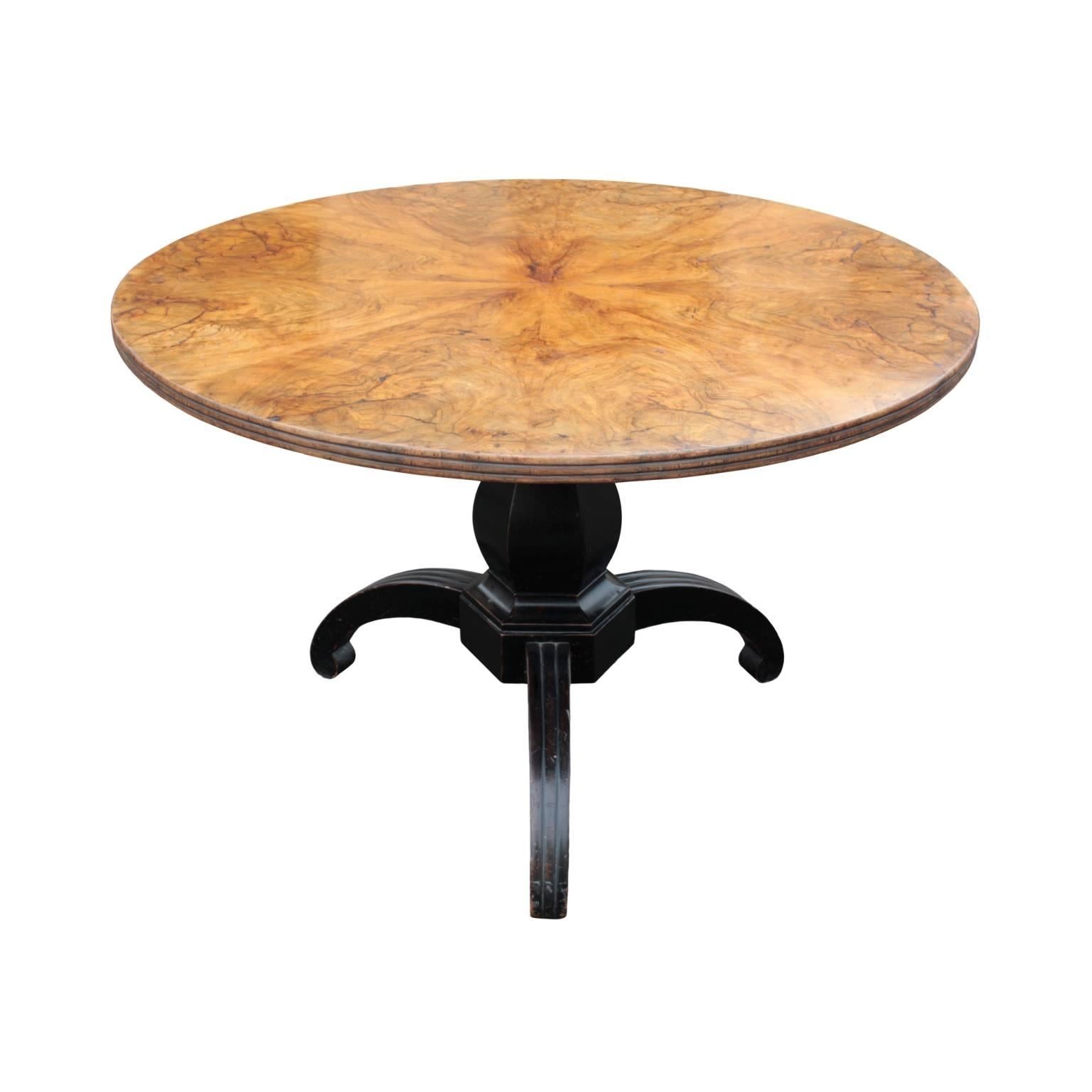 German Biedermeier Period Round Pedestal Tilt-Top Center Table For Sale