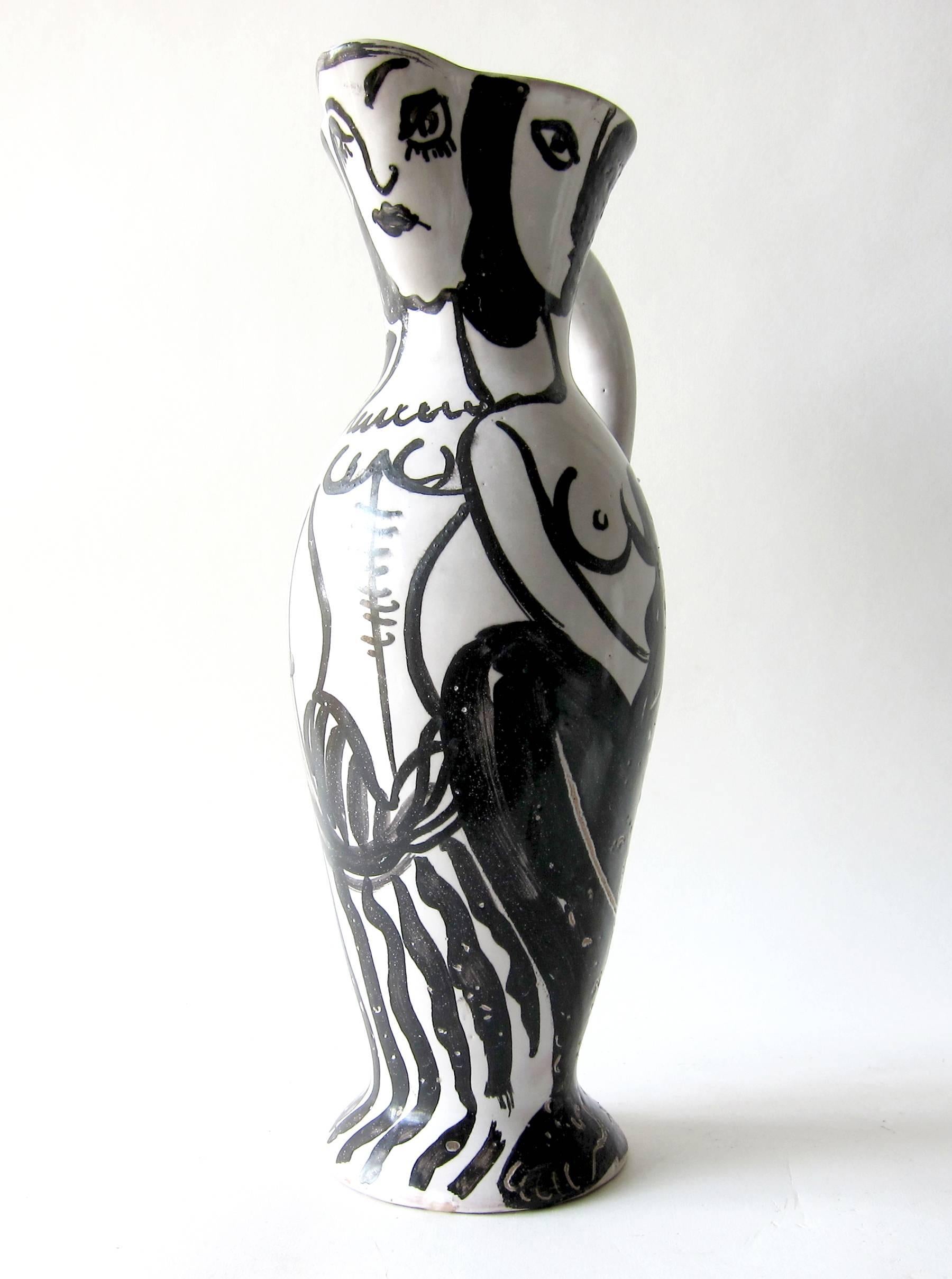 French modernist ceramic pitcher by Ljuba Naumovitch, a Serbian painter. Ljuba and wife Odette Roche (Naumovitch) opened the Atelier 