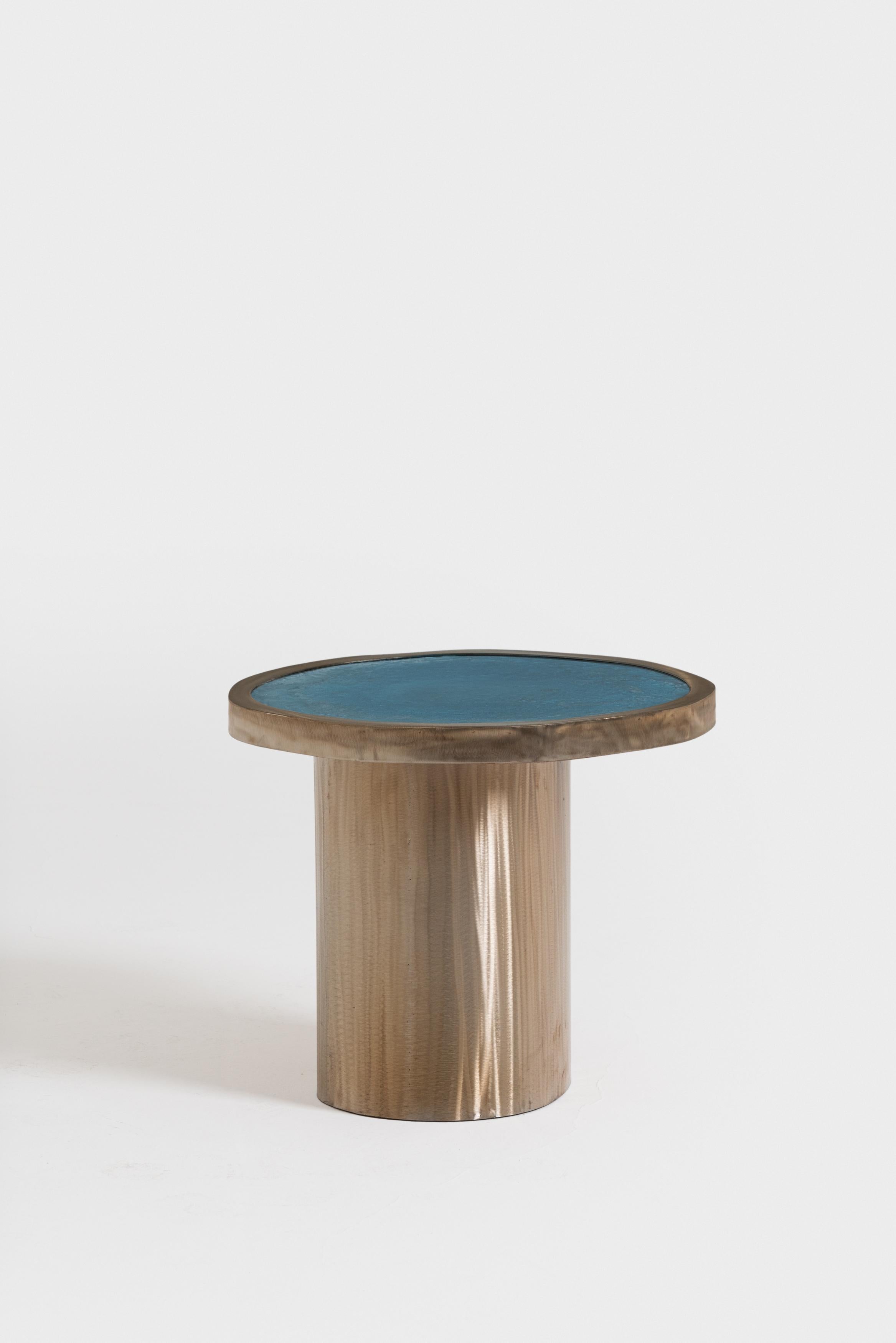 Table basse Ilune en résine bleue et acier corten par Andrea e Vittorio Bruno en vente 1