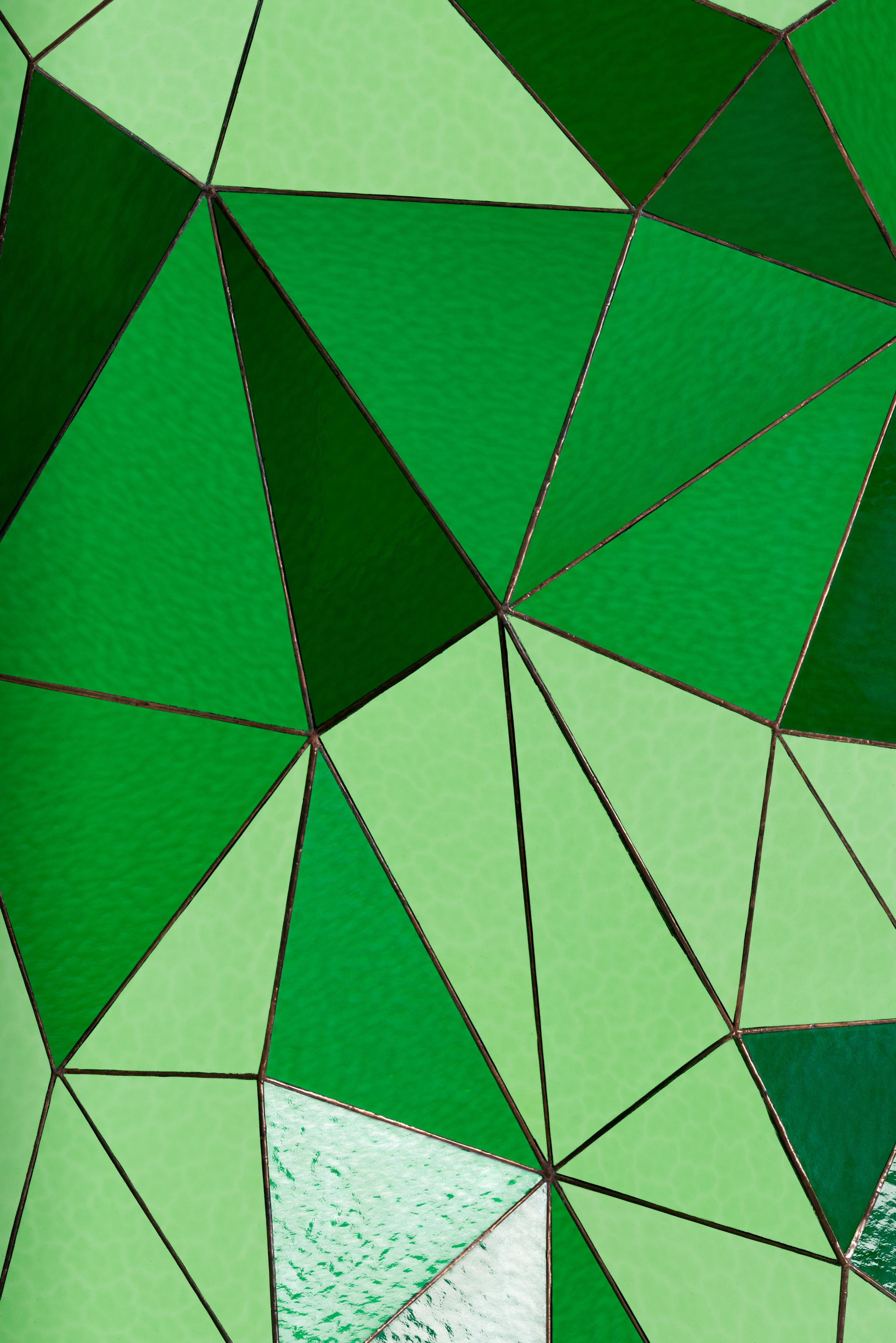 italien Séparation de pièce fractale en verre coloré et laiton par Andrea Mancuso en vente