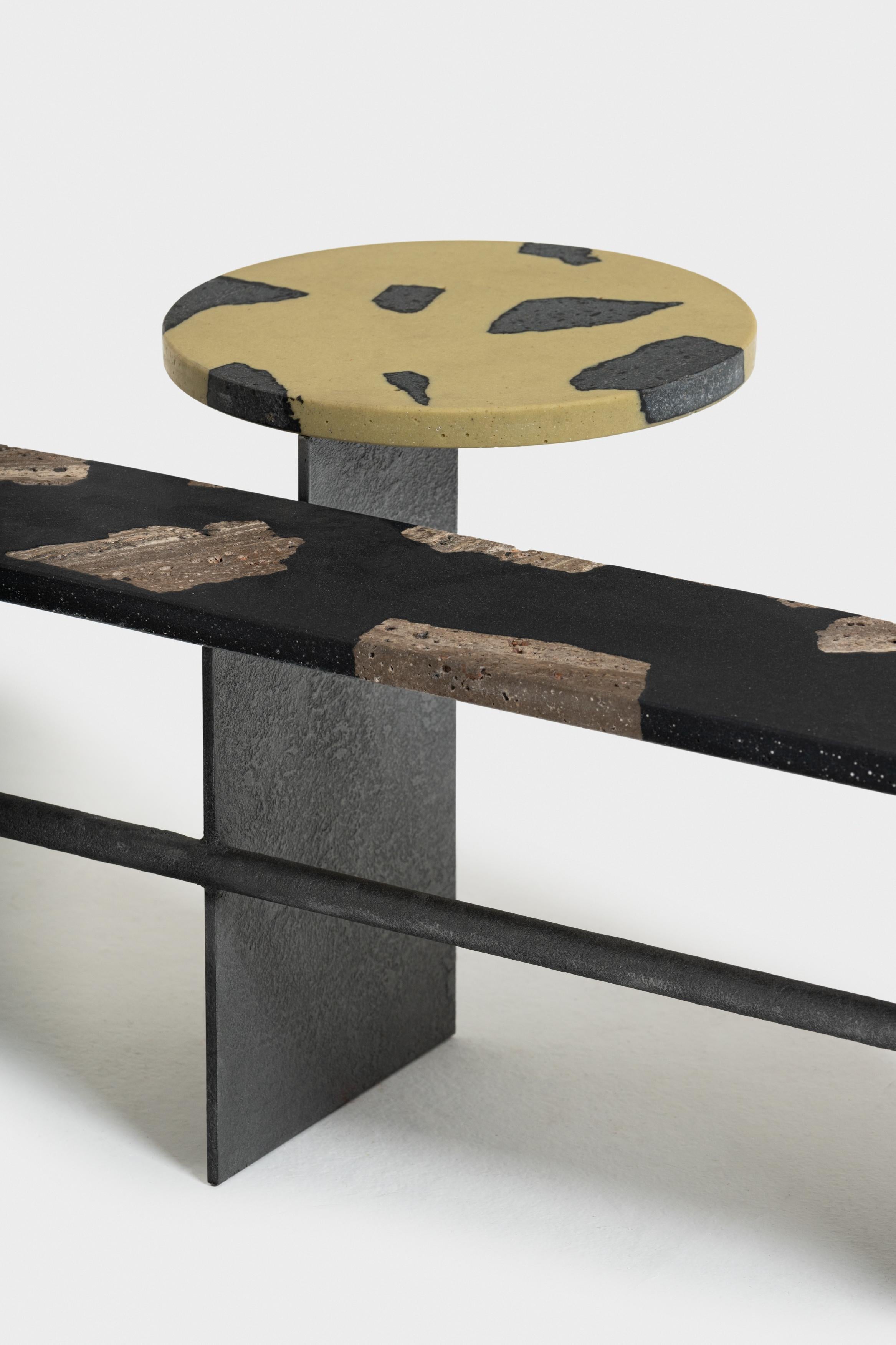 Mesa de centro Mimante 01 de travertino y piedra de lava de Andrea Steidl Chapado en venta