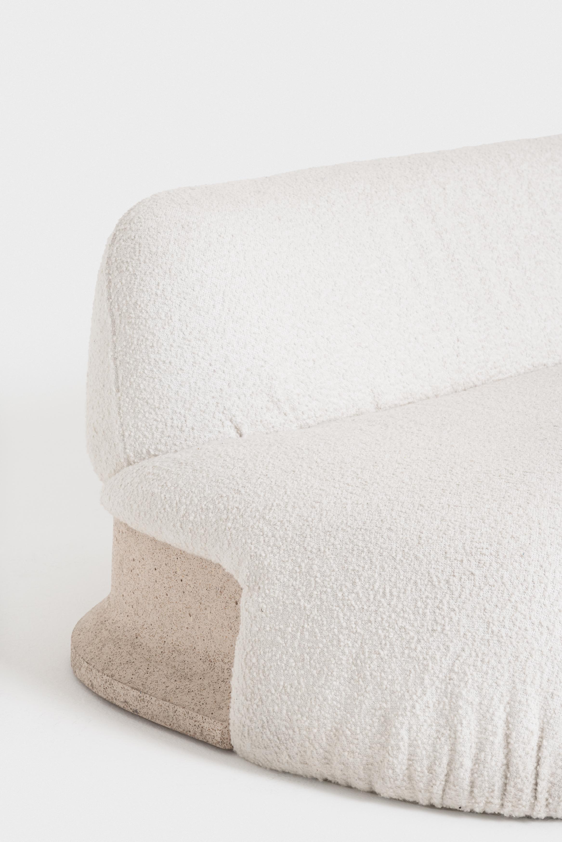 Sofá Sima de aglomerados de resina rosa con cáñamo y corcho de Andrea Steidl Italiano en venta