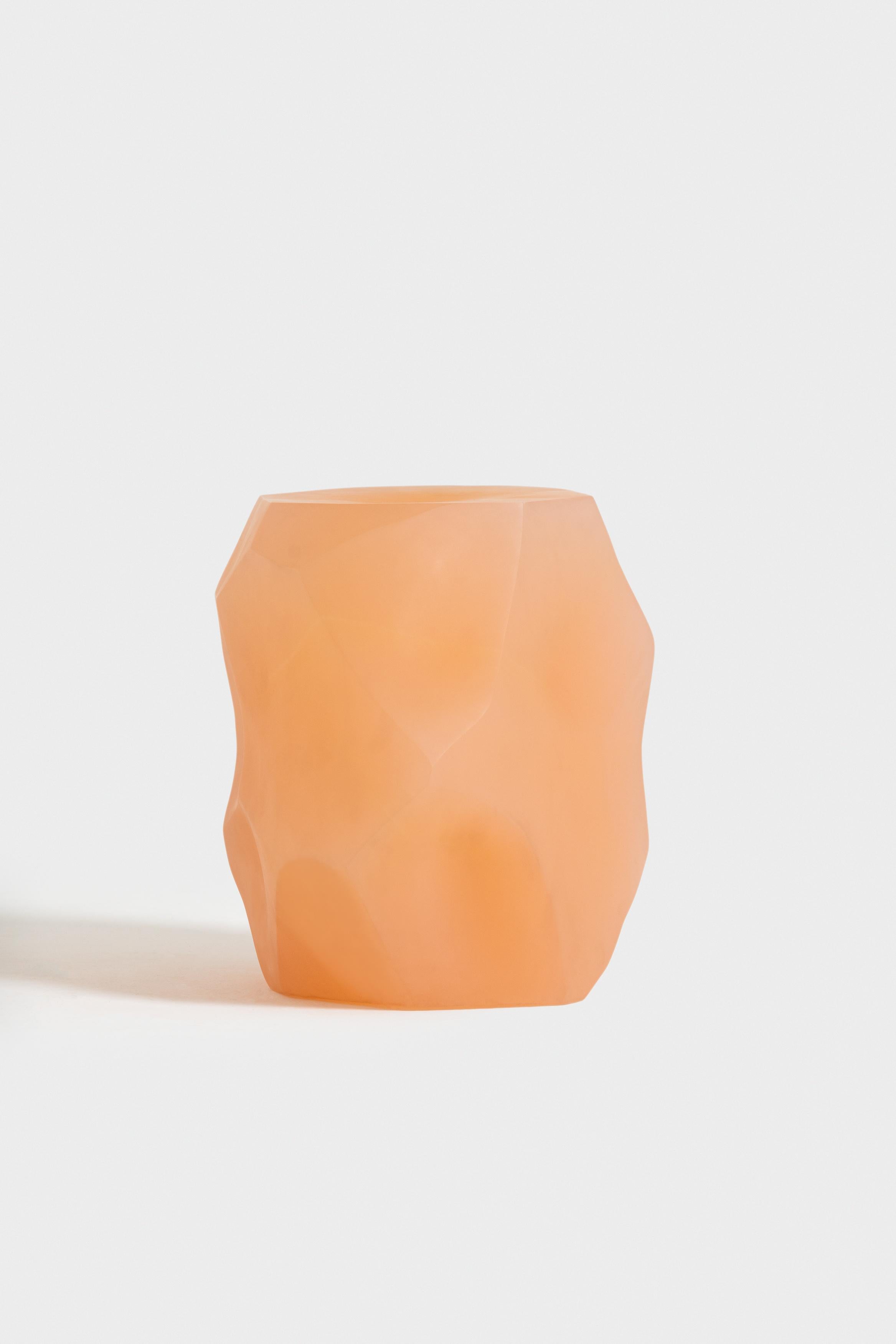 Taburete Lithos III de resina by Objects of Common Interest Siglo XXI y contemporáneo en venta