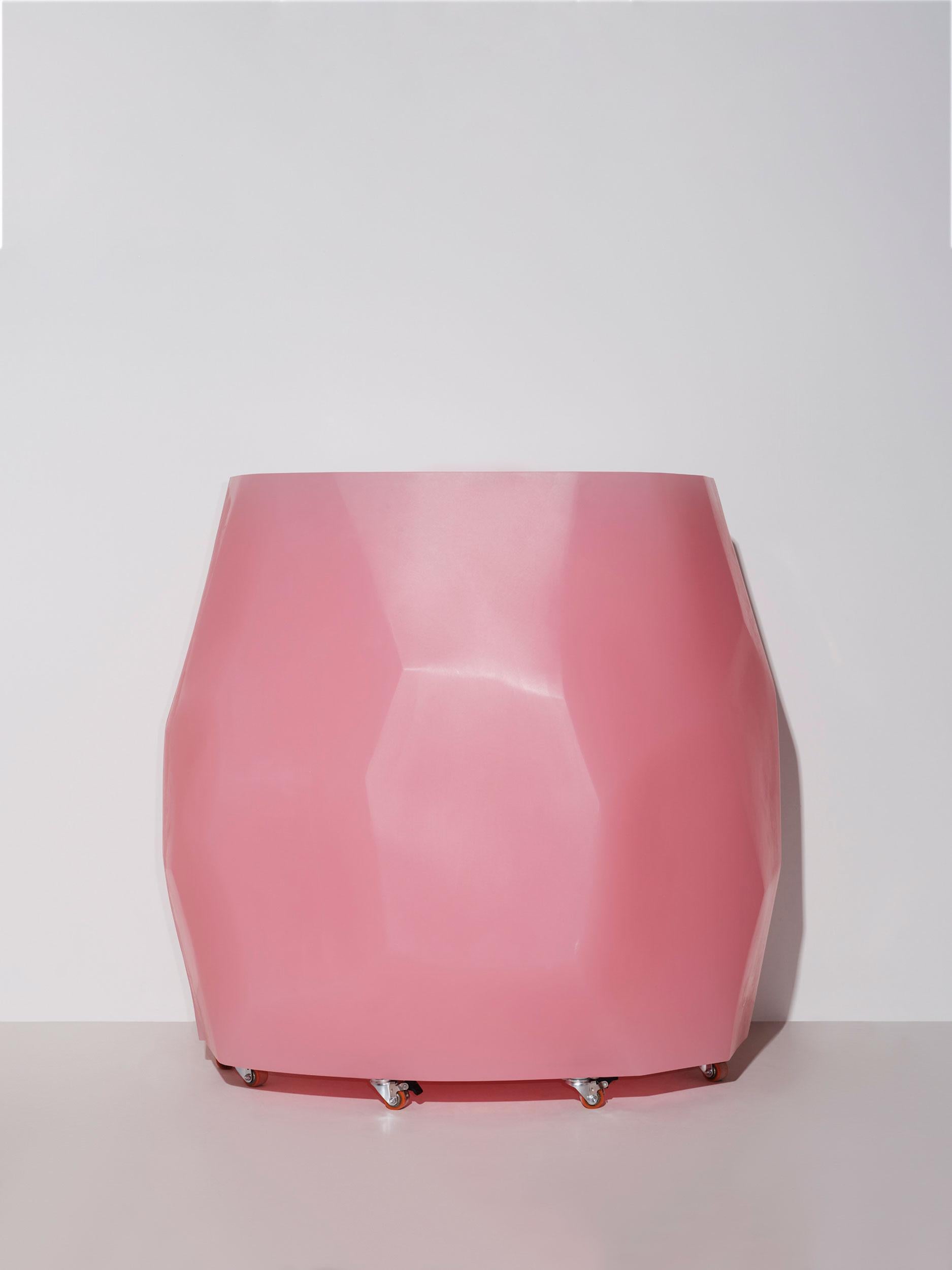 Der Barschrank Holy Mountain mit Lautsprechern von Objects of Common Interest im Zustand „Hervorragend“ im Angebot in Milano, Lombardia