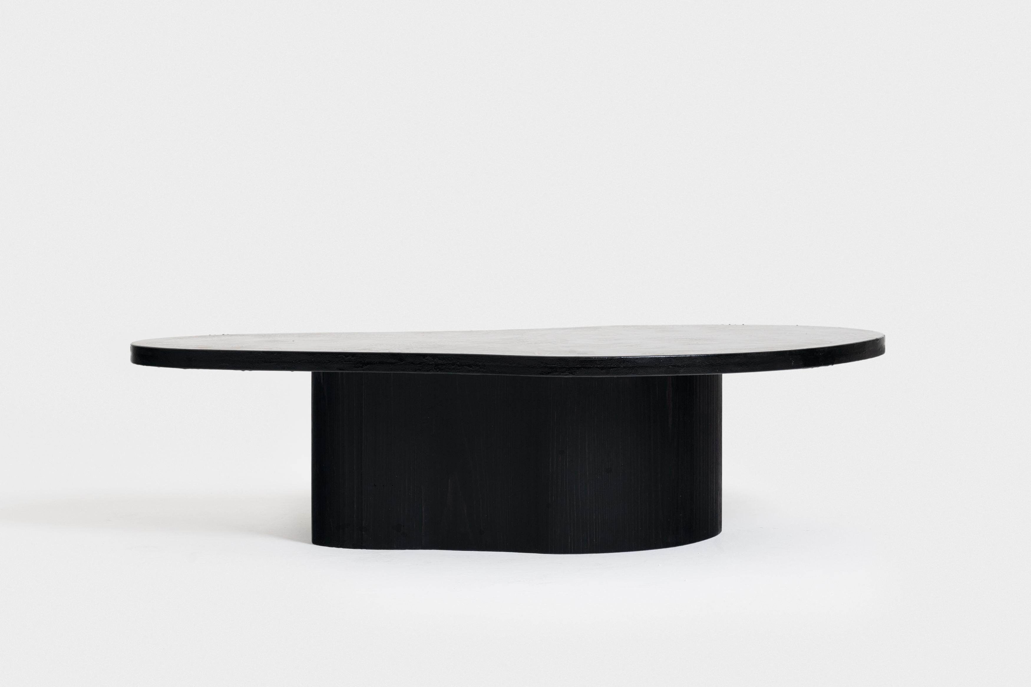 Each coffee table is part of ROU Materiaal’s Tessella Collection and can be composed in a mosaic fashion together with other sculpture tables of different sizes. Stratifications of materials given and removed several times continue to be ROU