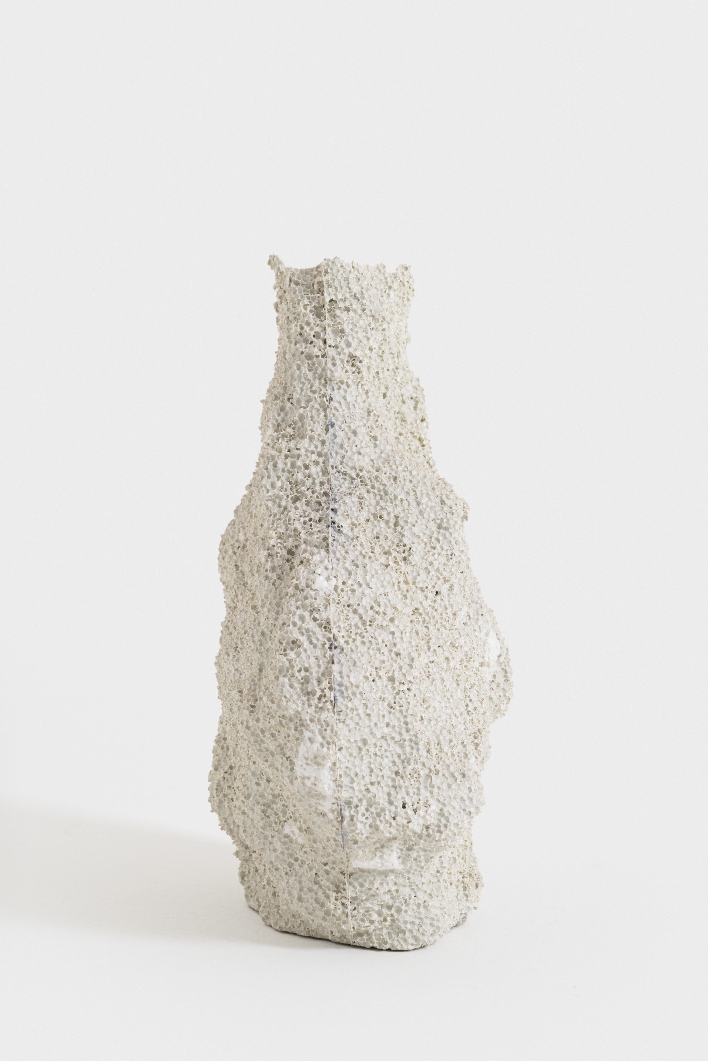 Far Deep Void S2N1 vase fait main en béton pigmenté par Duccio Maria Gambi Excellent état - En vente à Milano, Lombardia
