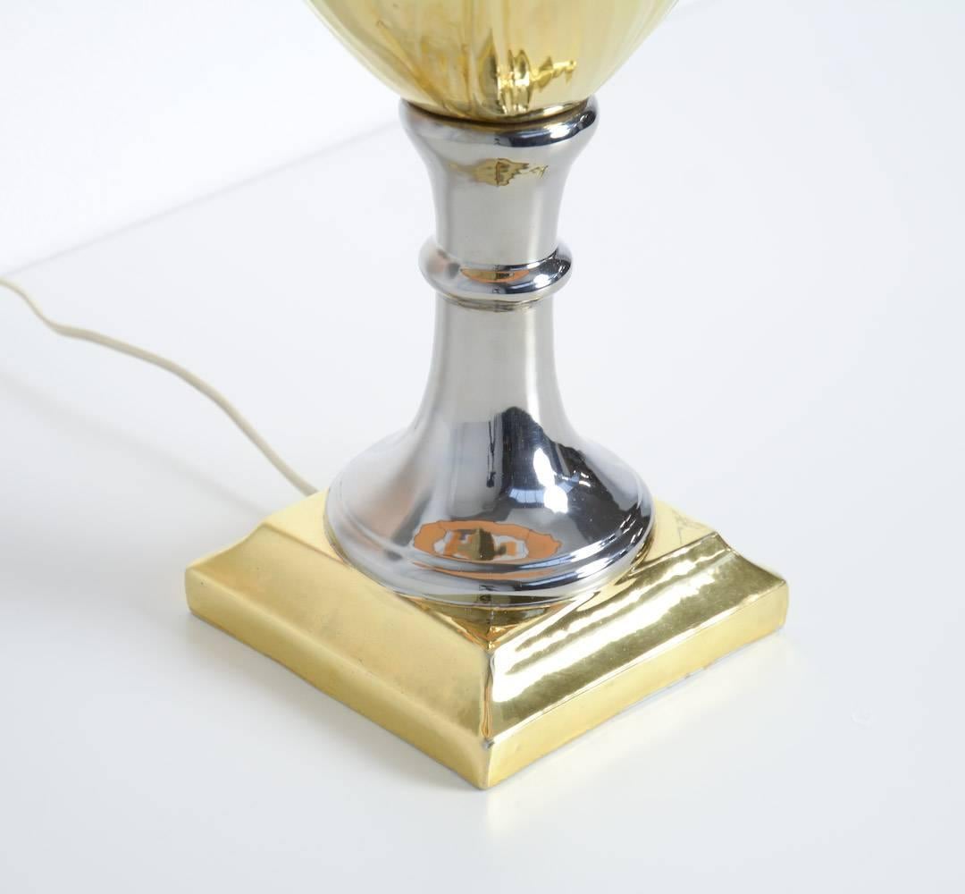 20ième siècle Impressionnante lampe de bureau italienne en céramique en vente