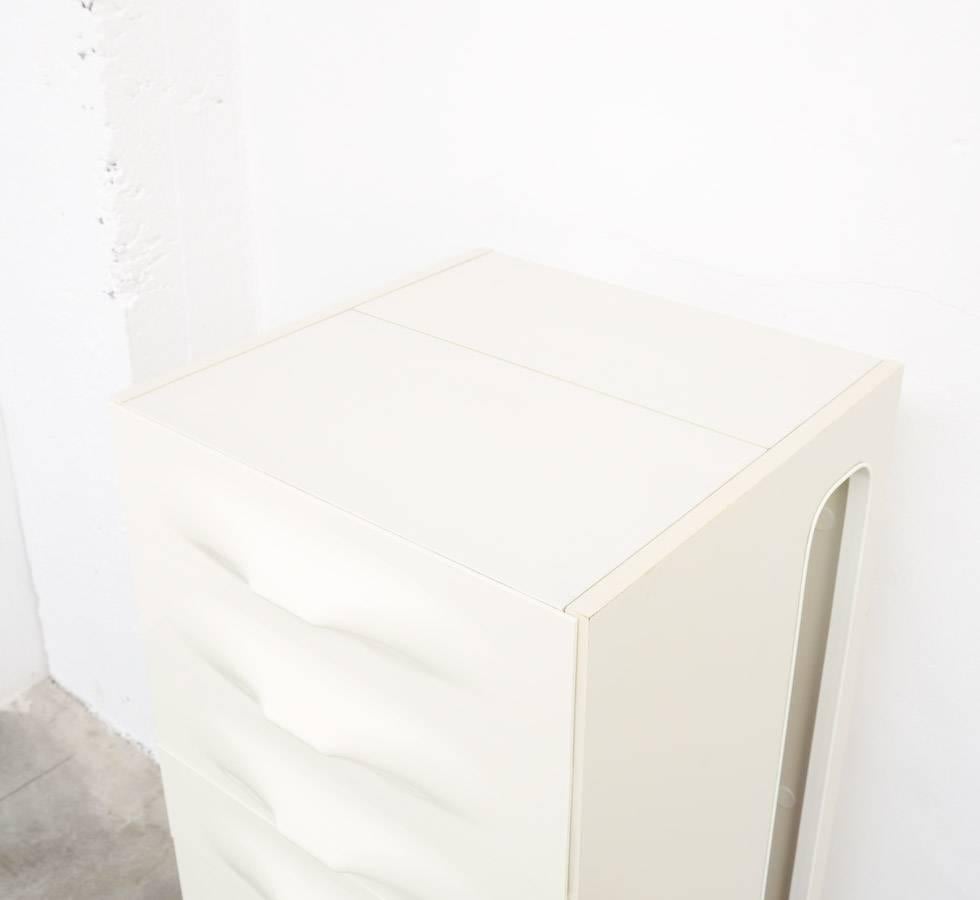Mid-20th Century Valet Dressing Cabinet by Raymond Loewy for DF2000