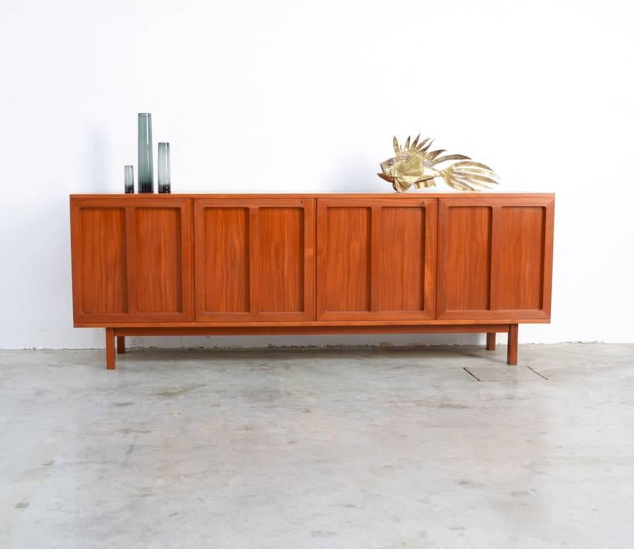 This robust teak sideboard was designed by Karl Erik Ekselius for J.O. Carlsson, Sweden.
It is a high quality sober sideboard, a beautiful Swedish piece of furniture.
This sideboard is in very good vintage condition and stamped.