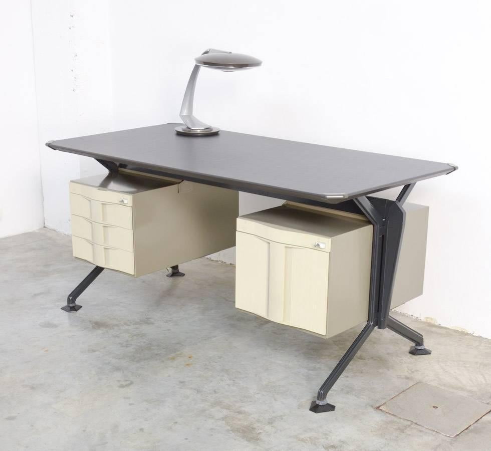 Mid-Century Italian Arco Series Desk by Studio BBPR for Olivetti In Excellent Condition In Vlimmeren, BE