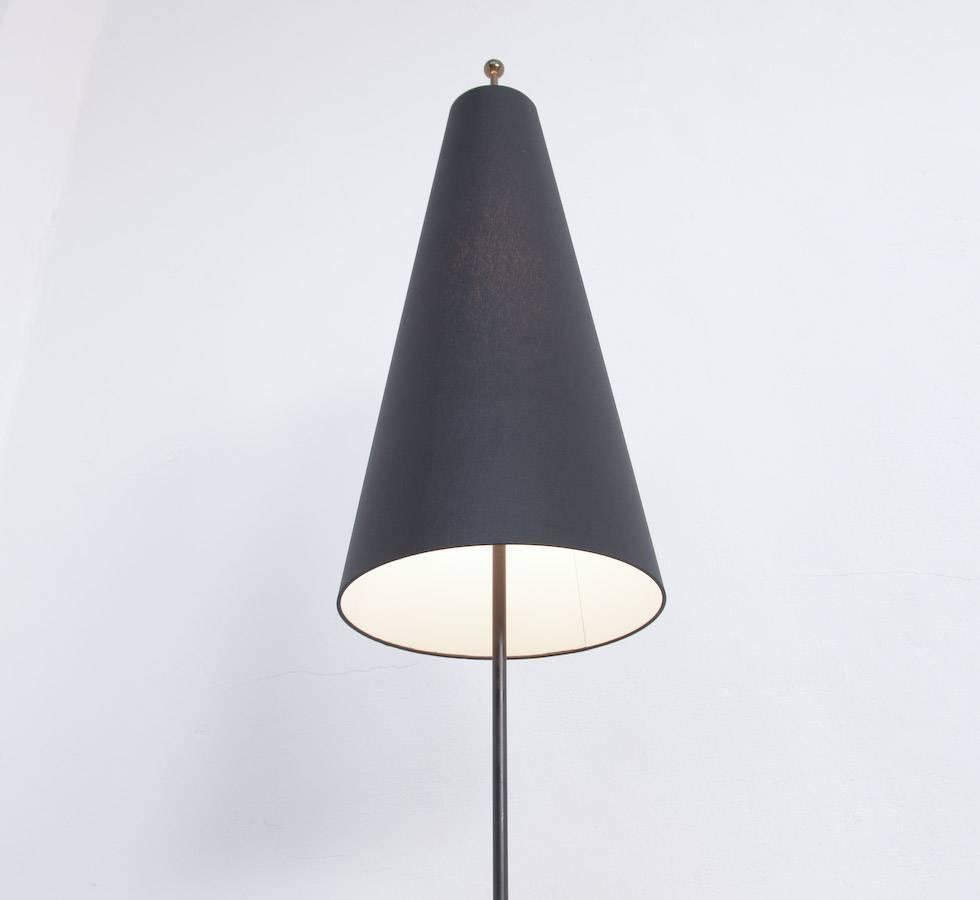Stylish Floor Lamp of the 1950s In Excellent Condition In Vlimmeren, BE