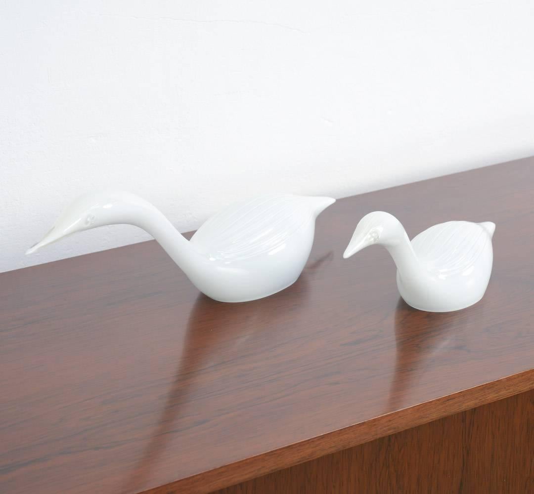 Italian Pair of White Glass Bird Sculptures by Livio Seguso for Seguso A.V. For Sale